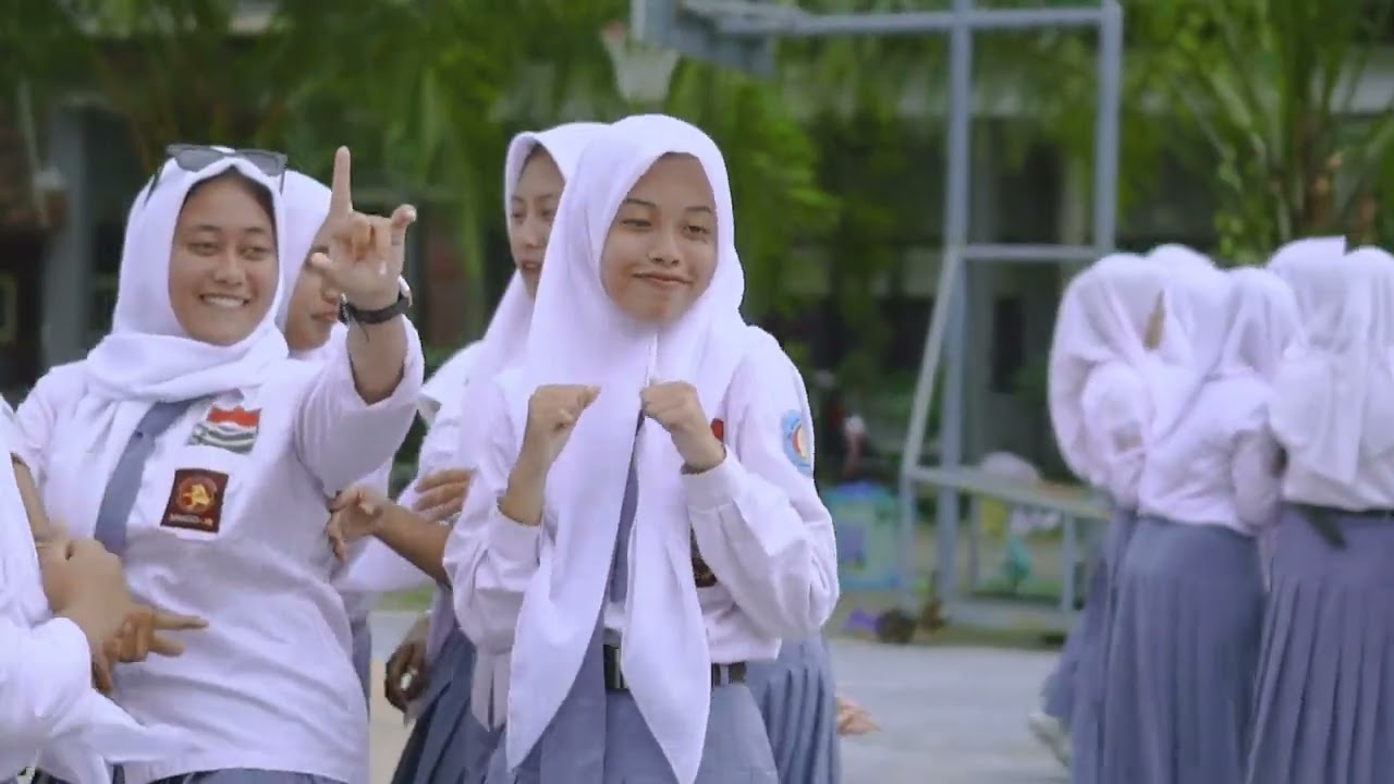 Memorable Day SMA Negeri Darussholah Singojuruh Banyuwangi 2022/2023