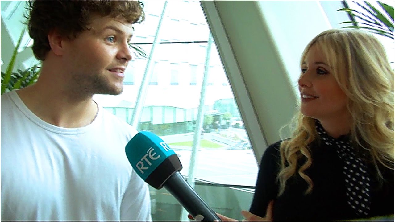 Quick Quiz with Jay McGuinness & Diana Vickers | Two Tube