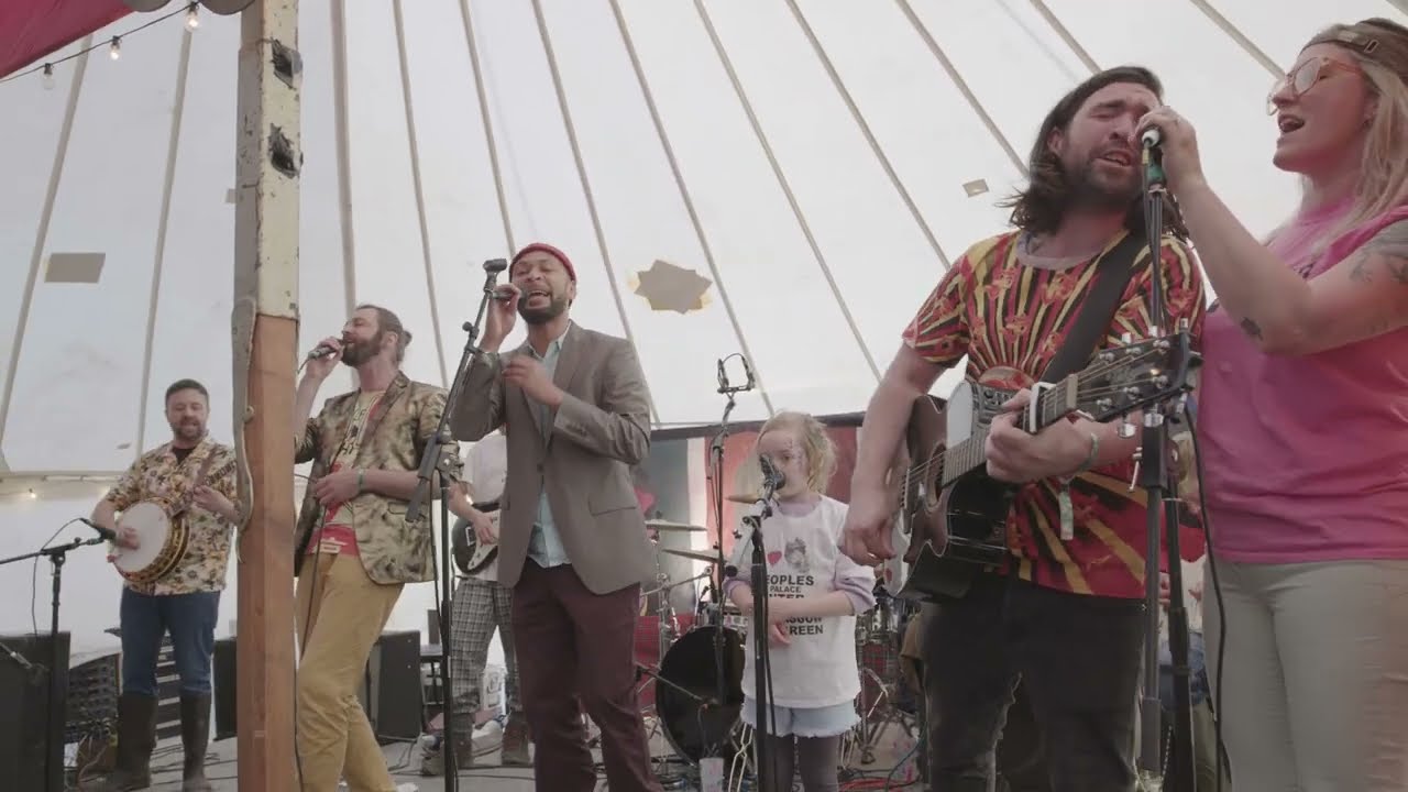 Billy Connolly(Big Yin) song by Mellow Party live at Eden Festival 2022