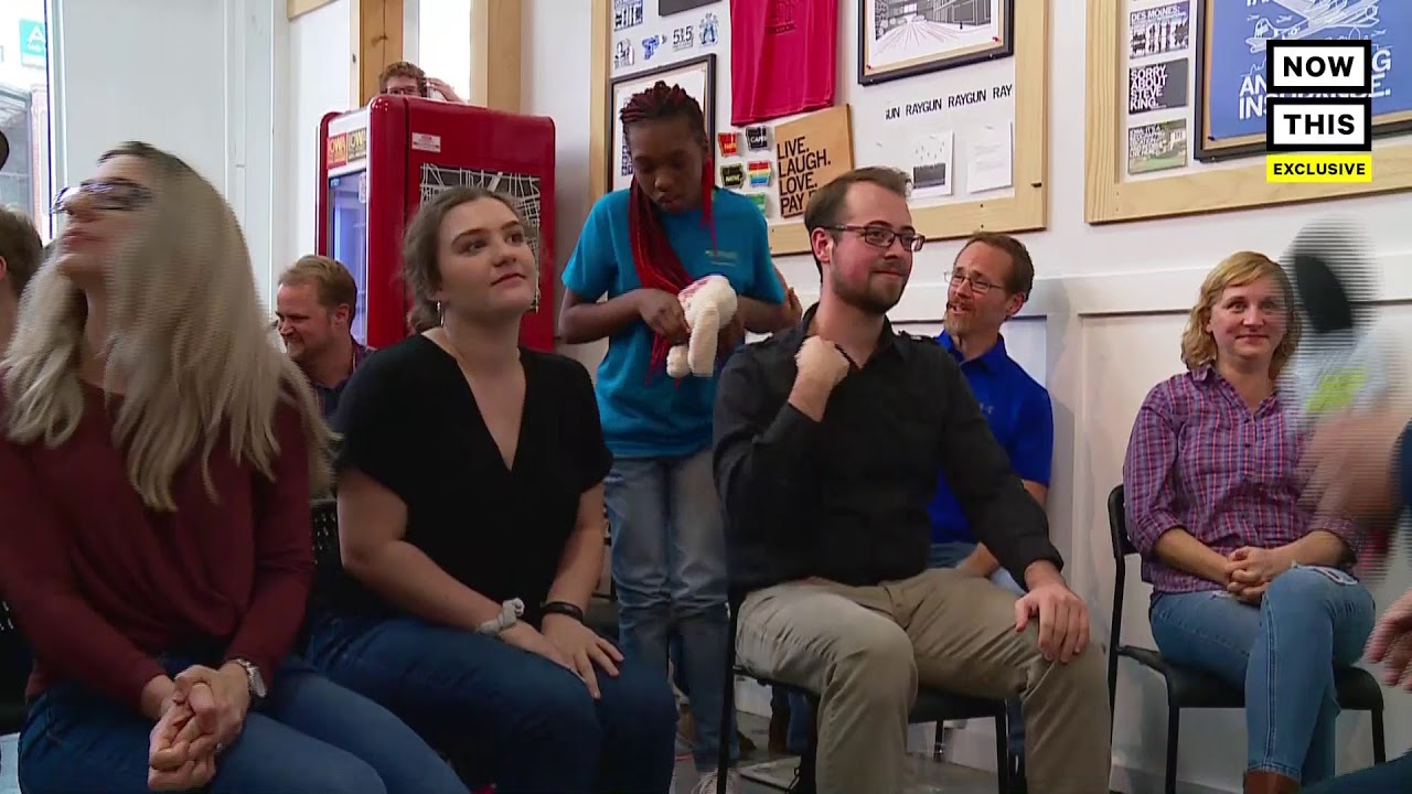 2020 Hopeful Andrew Yang Talks with Voters in Des Moines, Iowa | NowThis