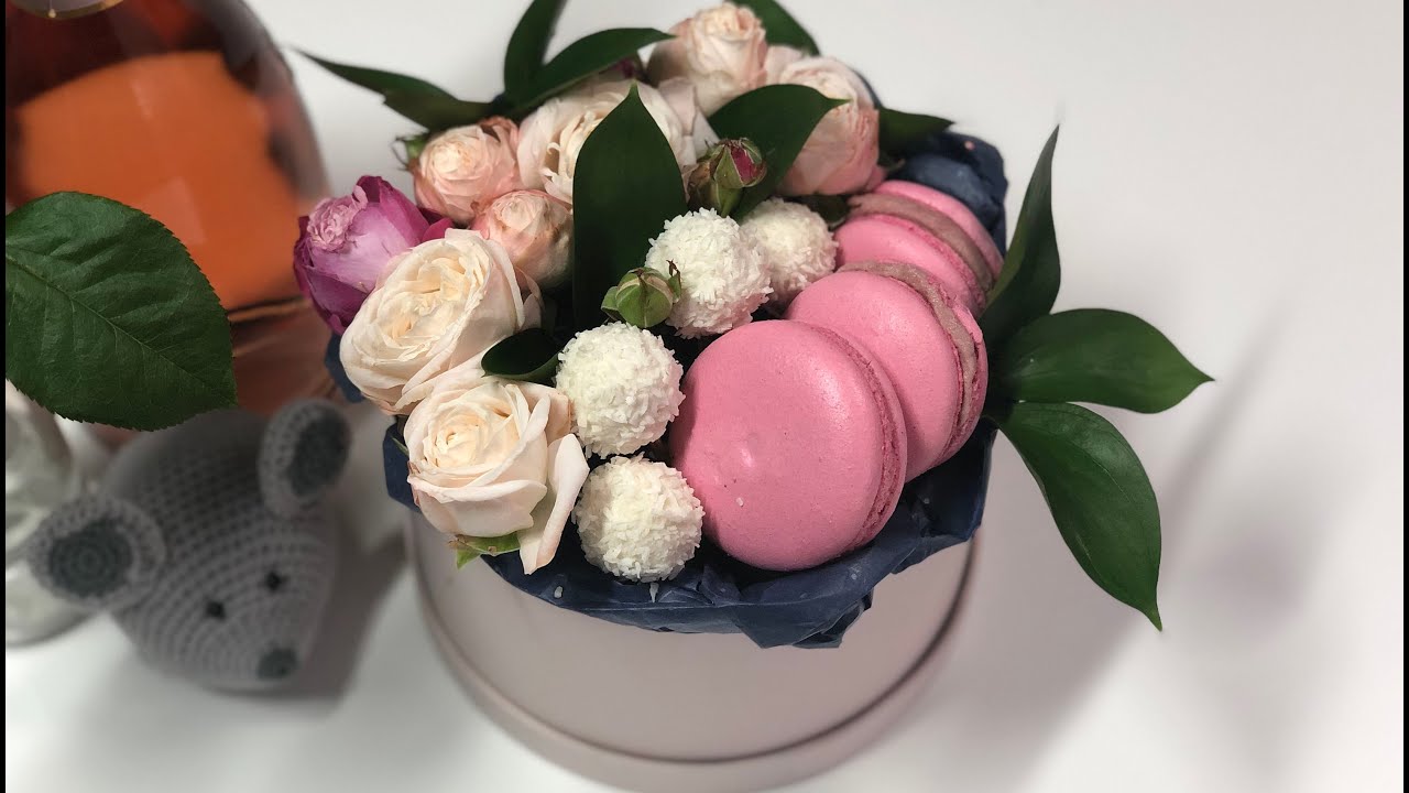 Bouquet Of Flowers And Sweets In A Box DIY / Букет Из Цветов И Сладостей В Коробке