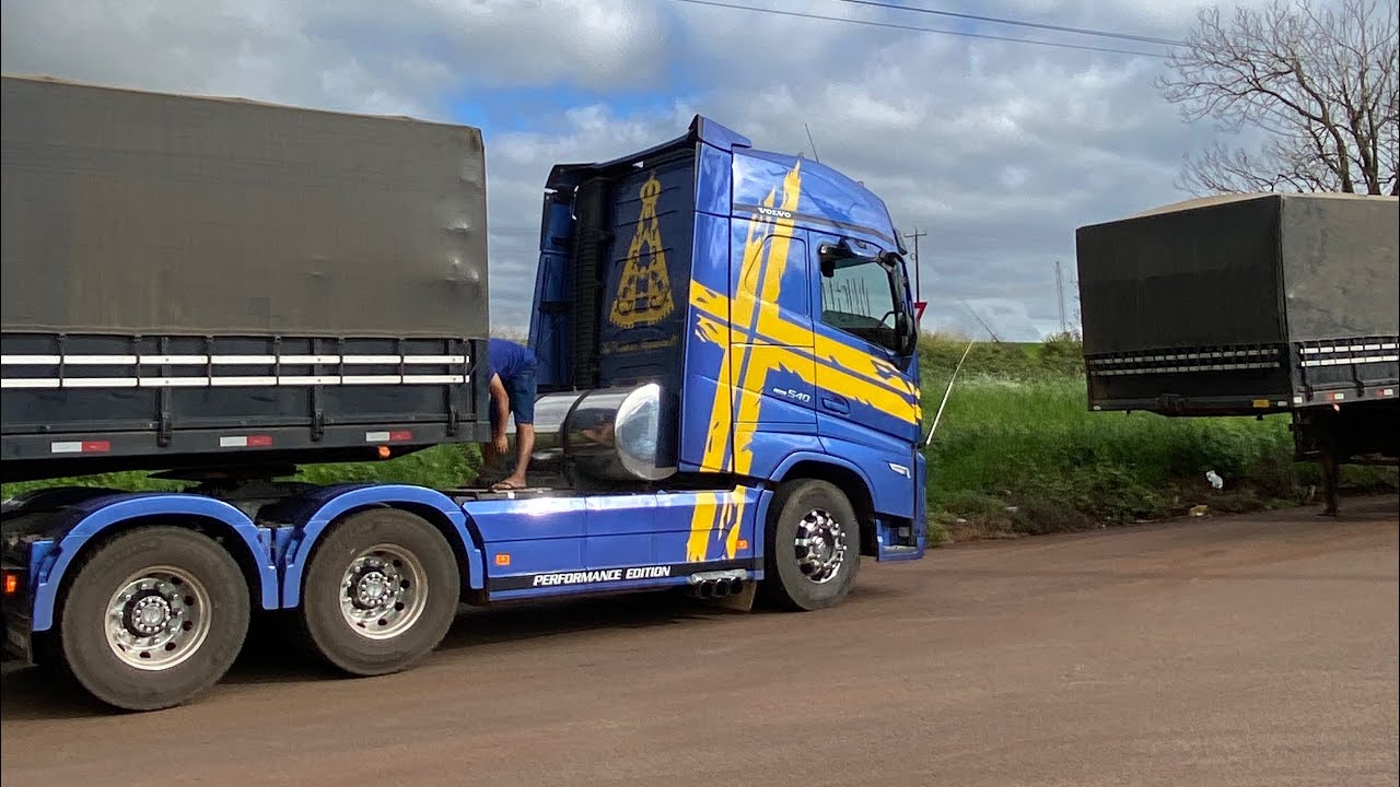 Volvo fh novo com escapamento direto com 3ponteiras