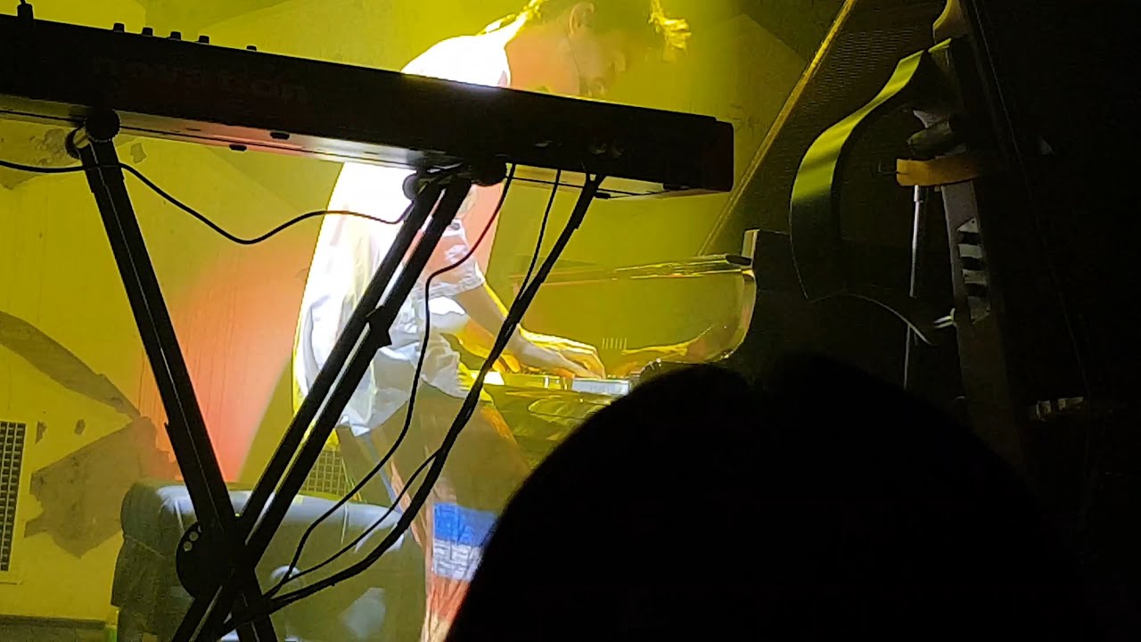 Jacob Collier - You And I (Live in Seoul 04/25/2018)