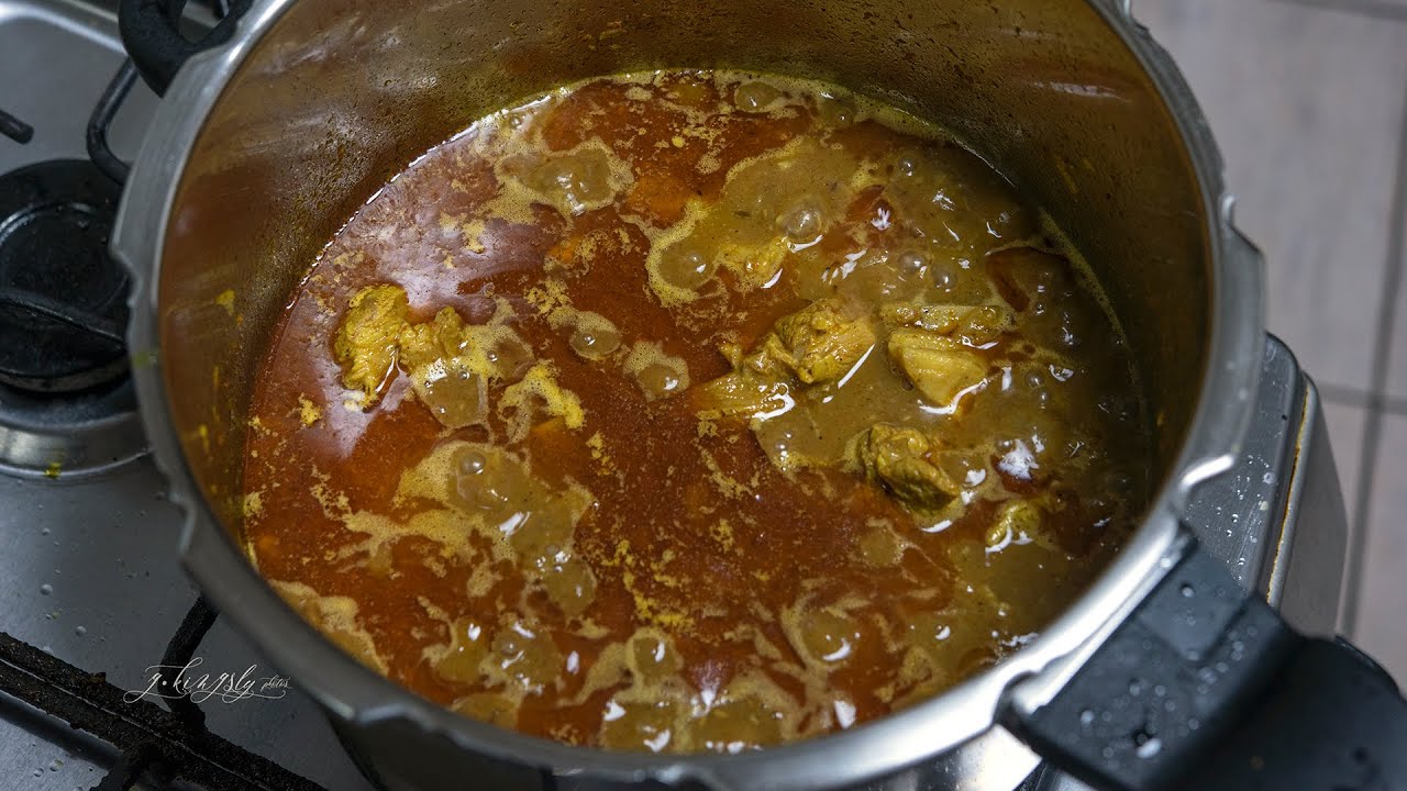 Puthukottai Special Mutton Thali Curry | Thali Curry Kulambu | Manchatti Kitchen