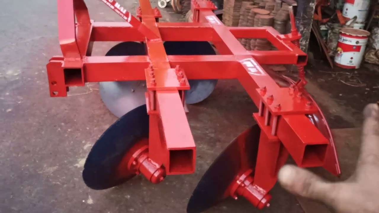 E tiếp tục lên giàn vun luống bốn chảo cho anh em làm máy ở Gia Lai .