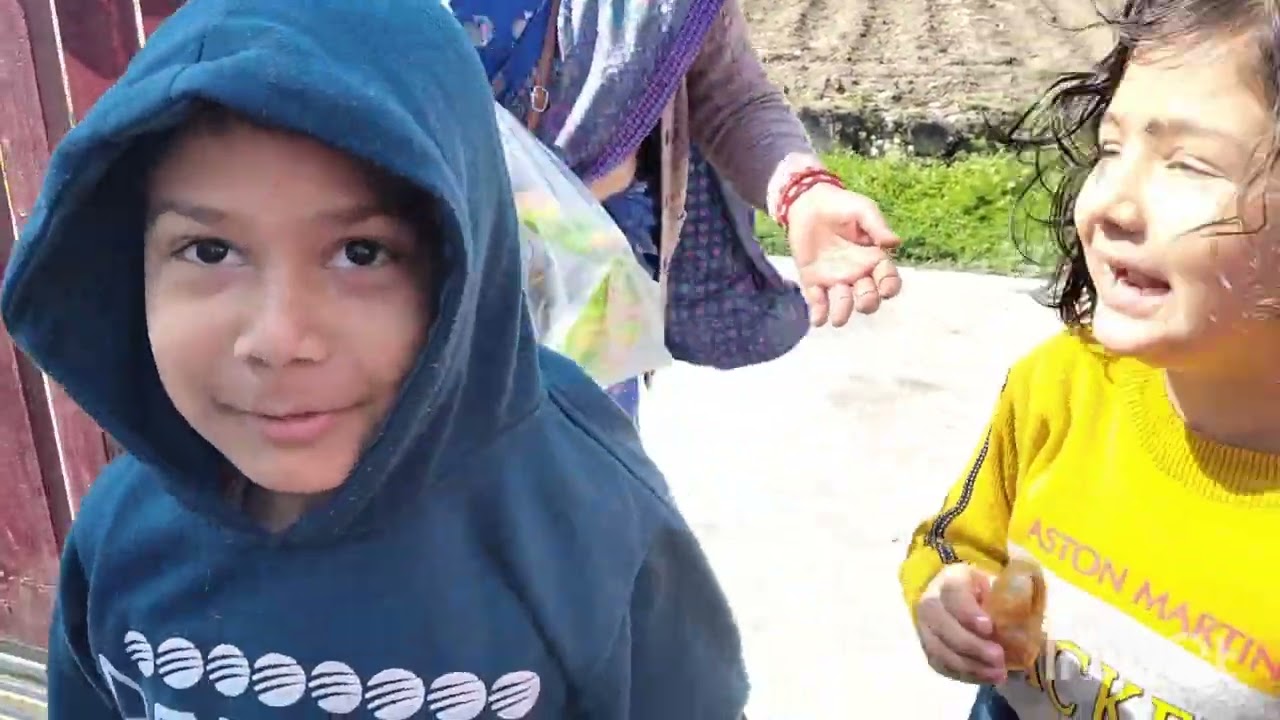 #Daily life style vlog #aaj ghr me aaye mummy or bhai milne#or bn gayi Holi ki gujiya #😋