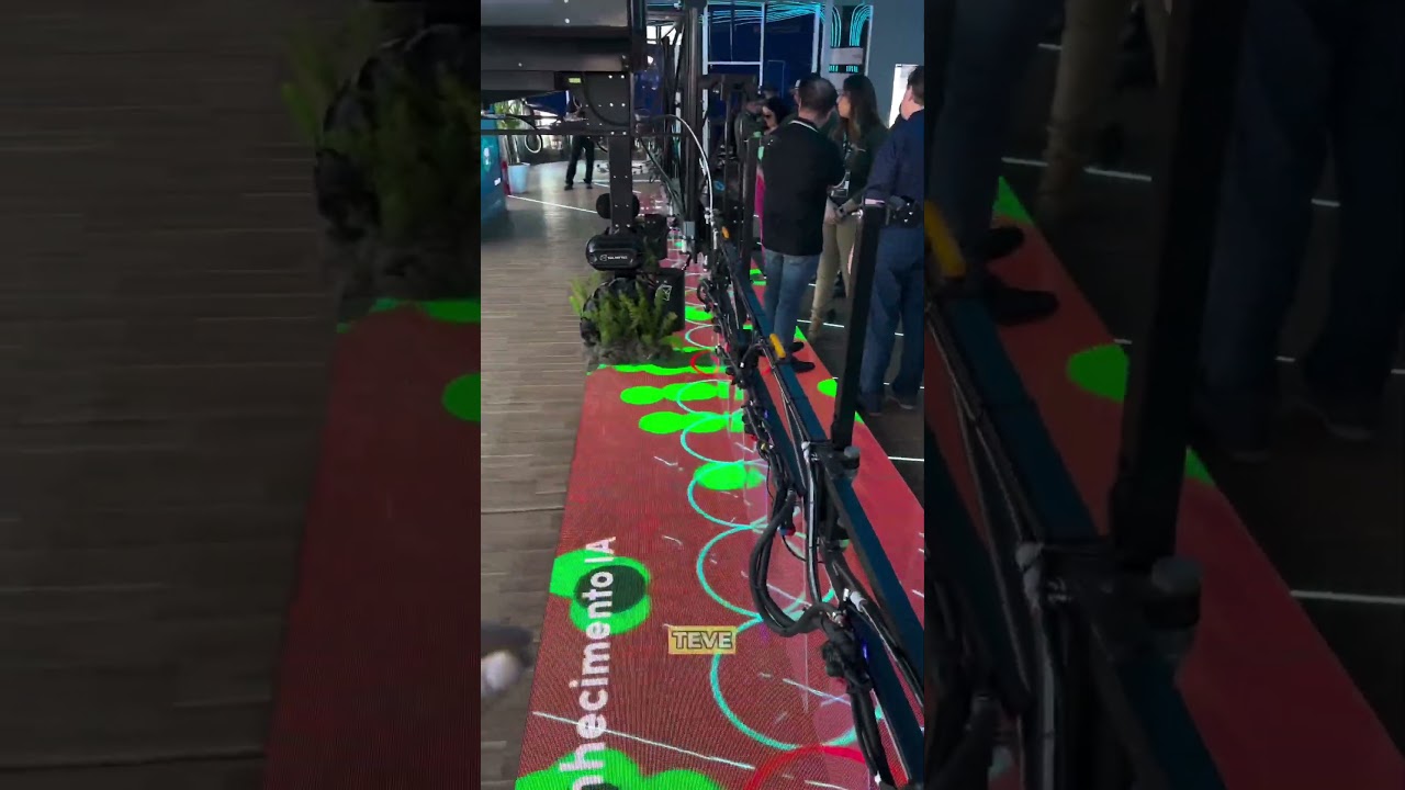 Robô autônomo elétrico da Solinftec #agro #solinftec #robo #soja #milho #fertilizantes #agrishow