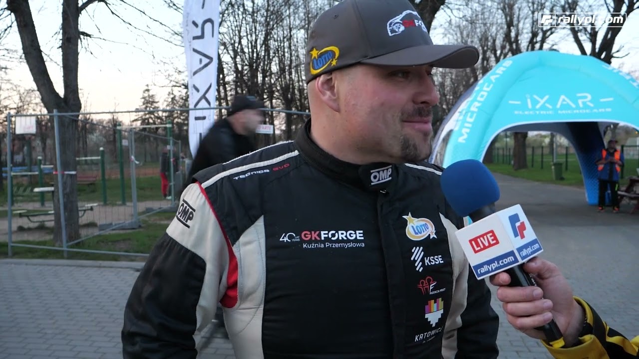 Jarosław Szeja zawiedzionym kapciem na drugim oesie 51 Rajd Świdnicki RSMP 2023