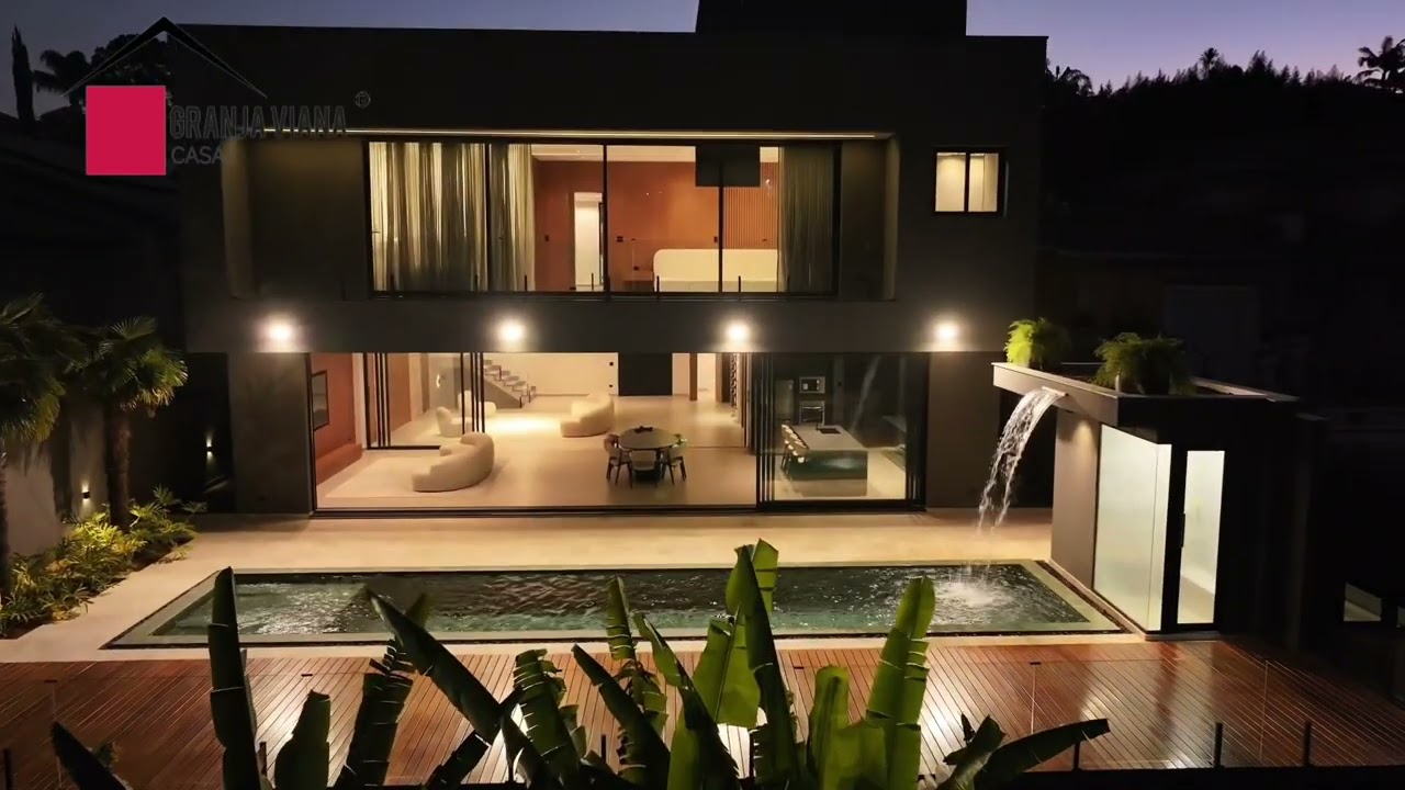 Granja Viana - Excepcional &bull; Novinha vendida porteira fechada por R$ 7.400.000