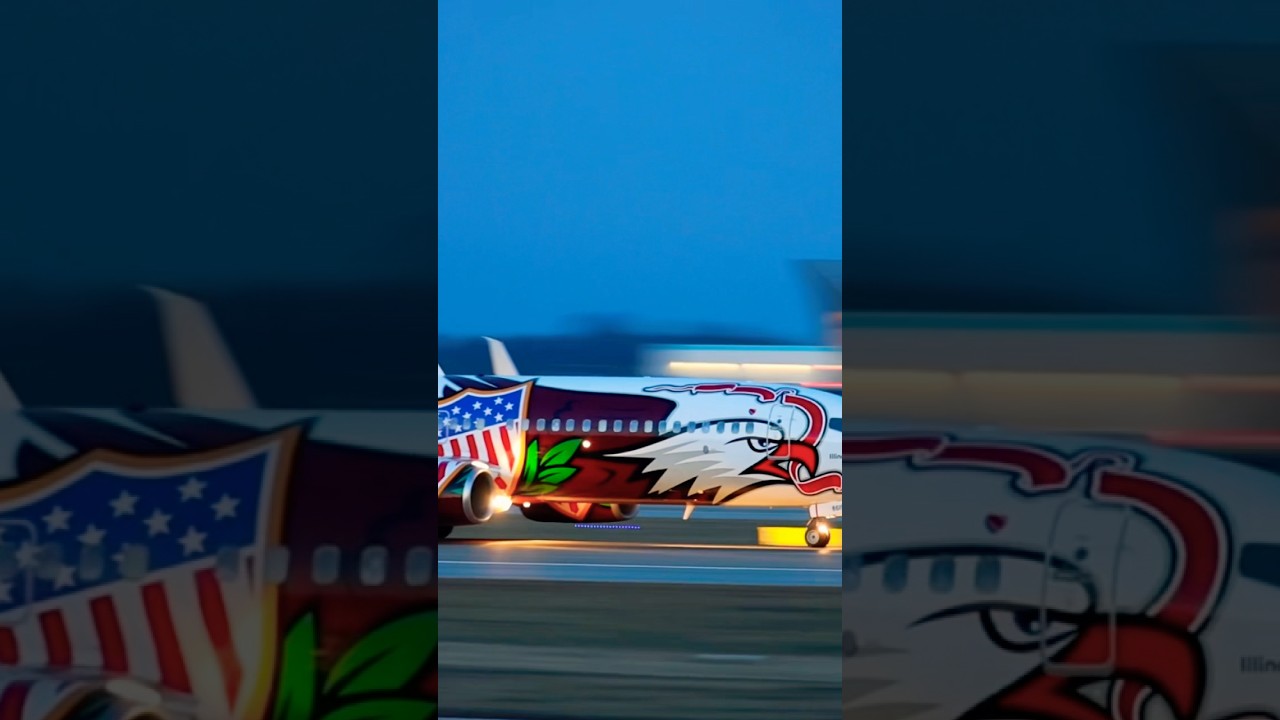 Southwest 737-800 (Illinois One) takeoff at Louisville SDF Airport 