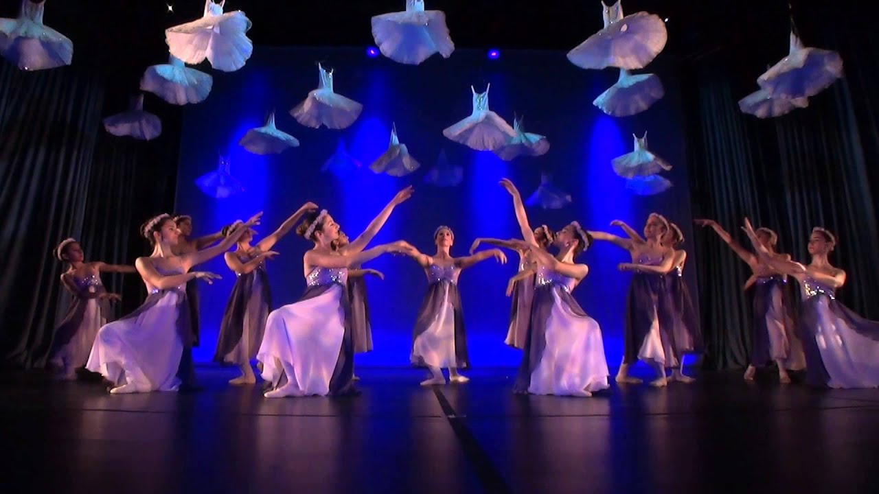 Σχολή Μπαλέτου Άννα Τσαούση - Στρατή. Θέατρο ΚΟΛΛΕΓΙΟΥ ΑΘΗΝΩΝ  4 & 5.4.2015