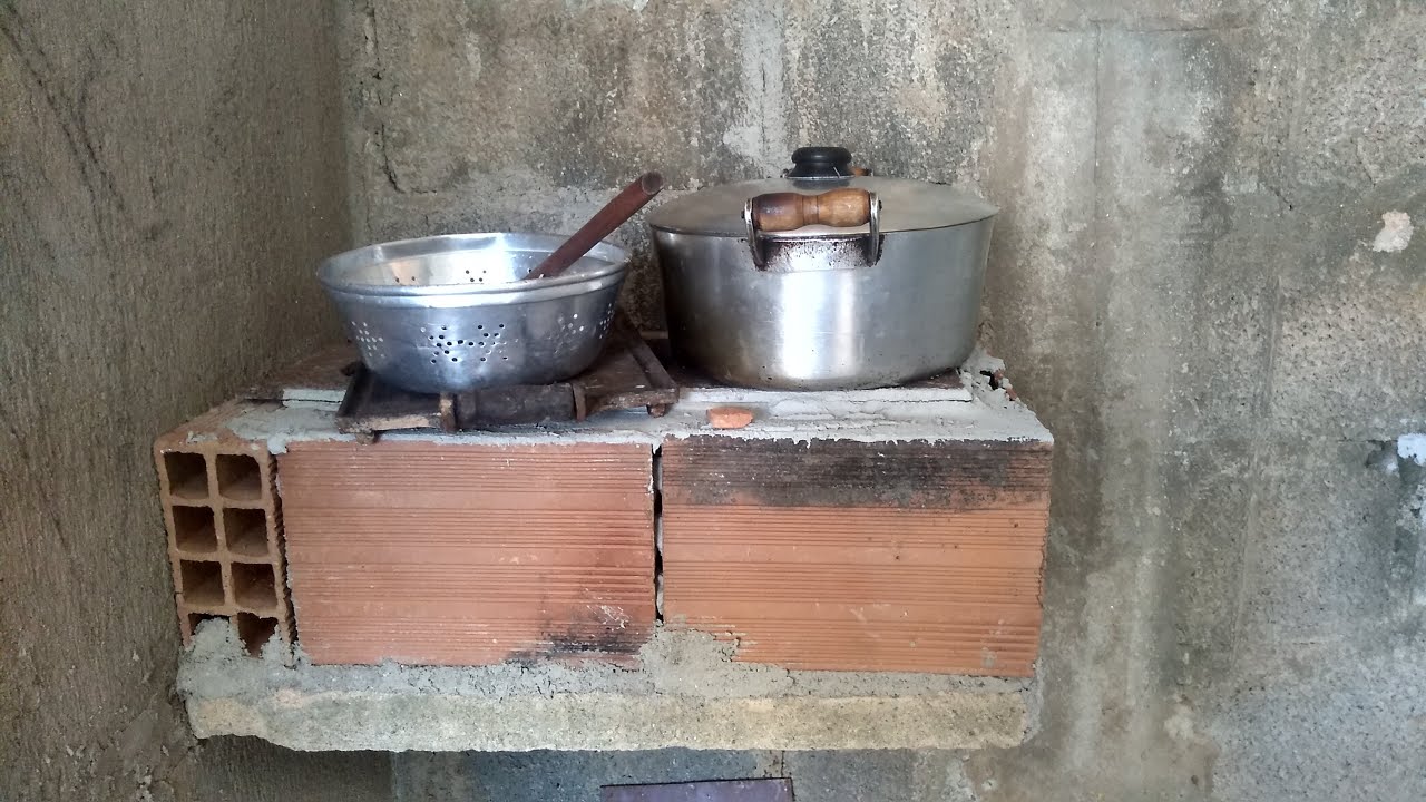 #FOGÃO A CARVÃO ,econômico em dias de crise ou não.