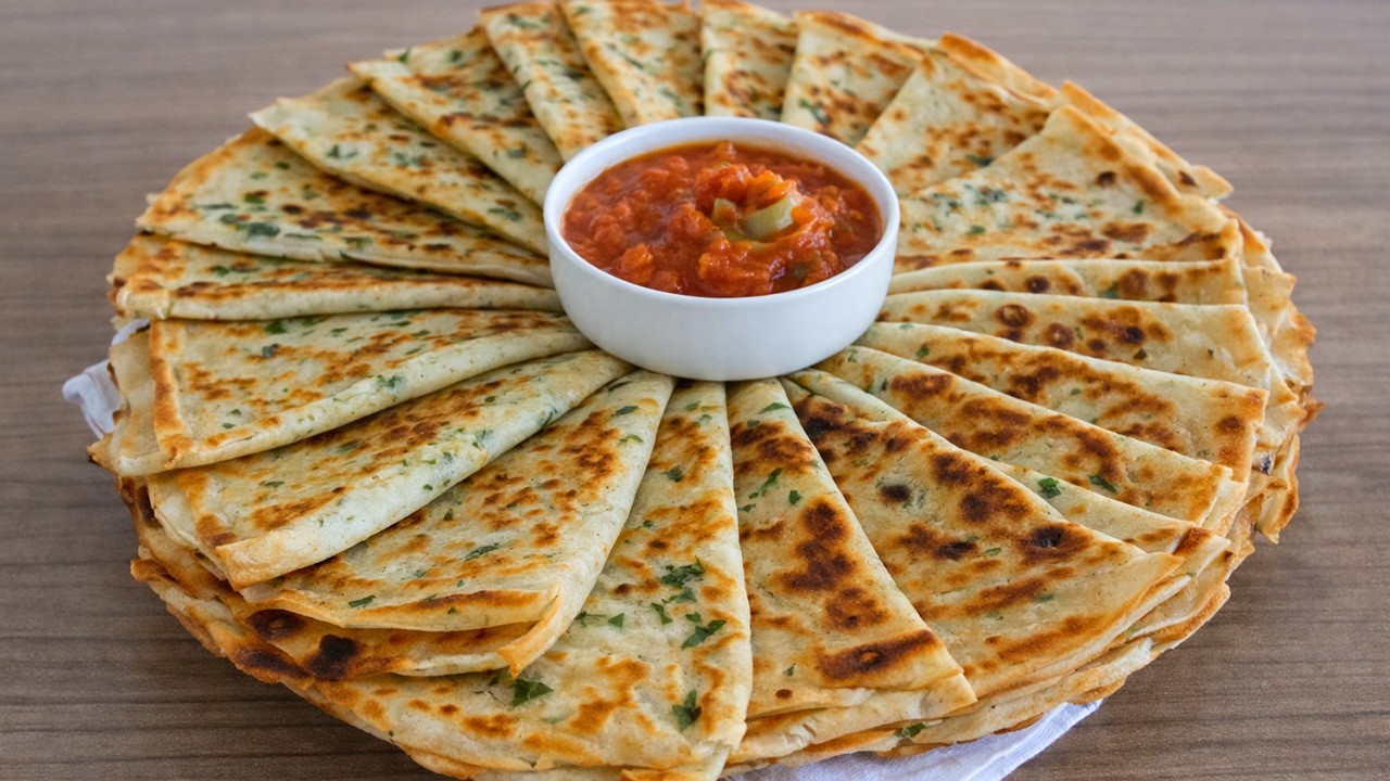 Bir Tava, Bir Hamur… Kahvaltının Yıldızı Hazır!🔥😋