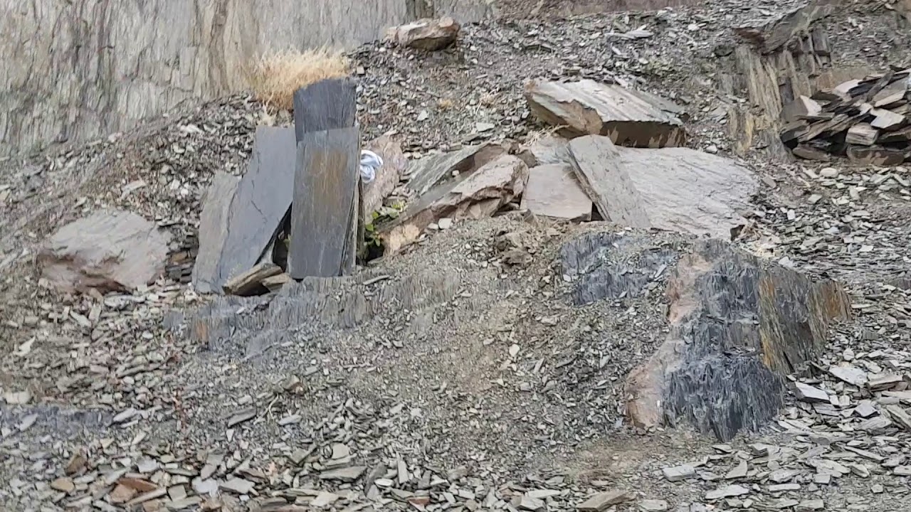 GRAVESTONES LOADING ||MAZDA T3500