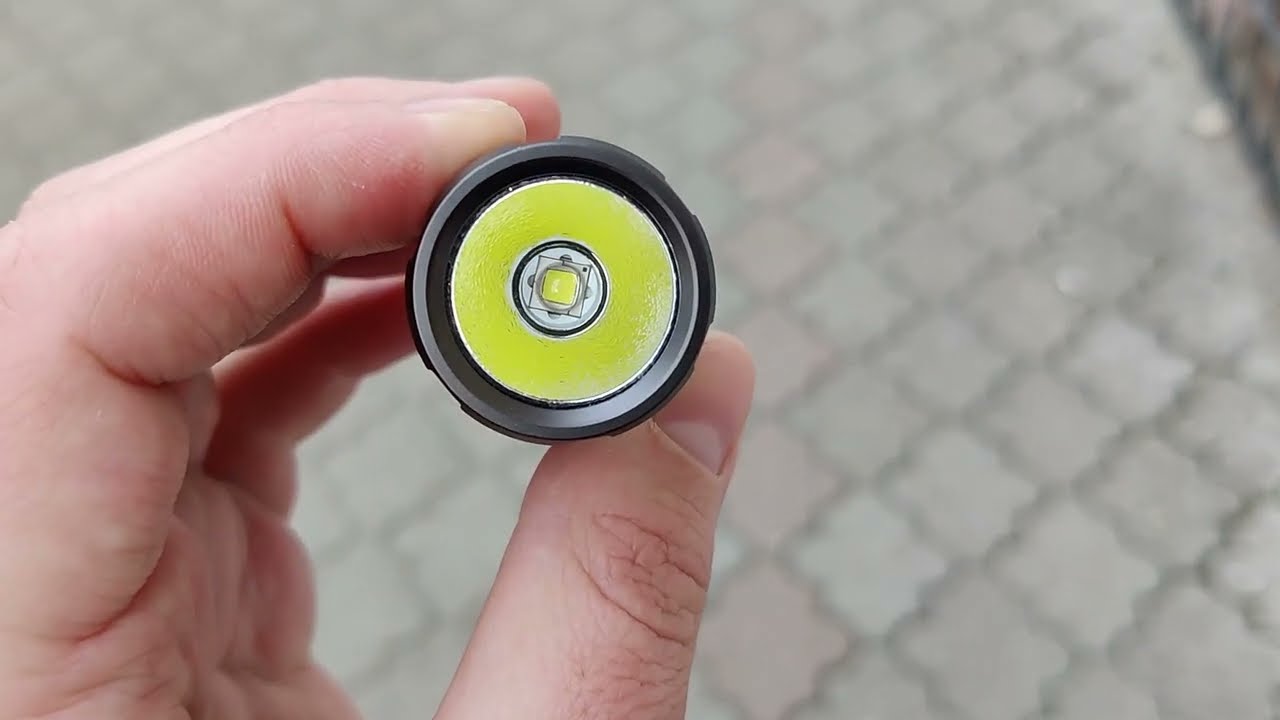 Обзор фонаря JETBEAM E20R SST40 - 