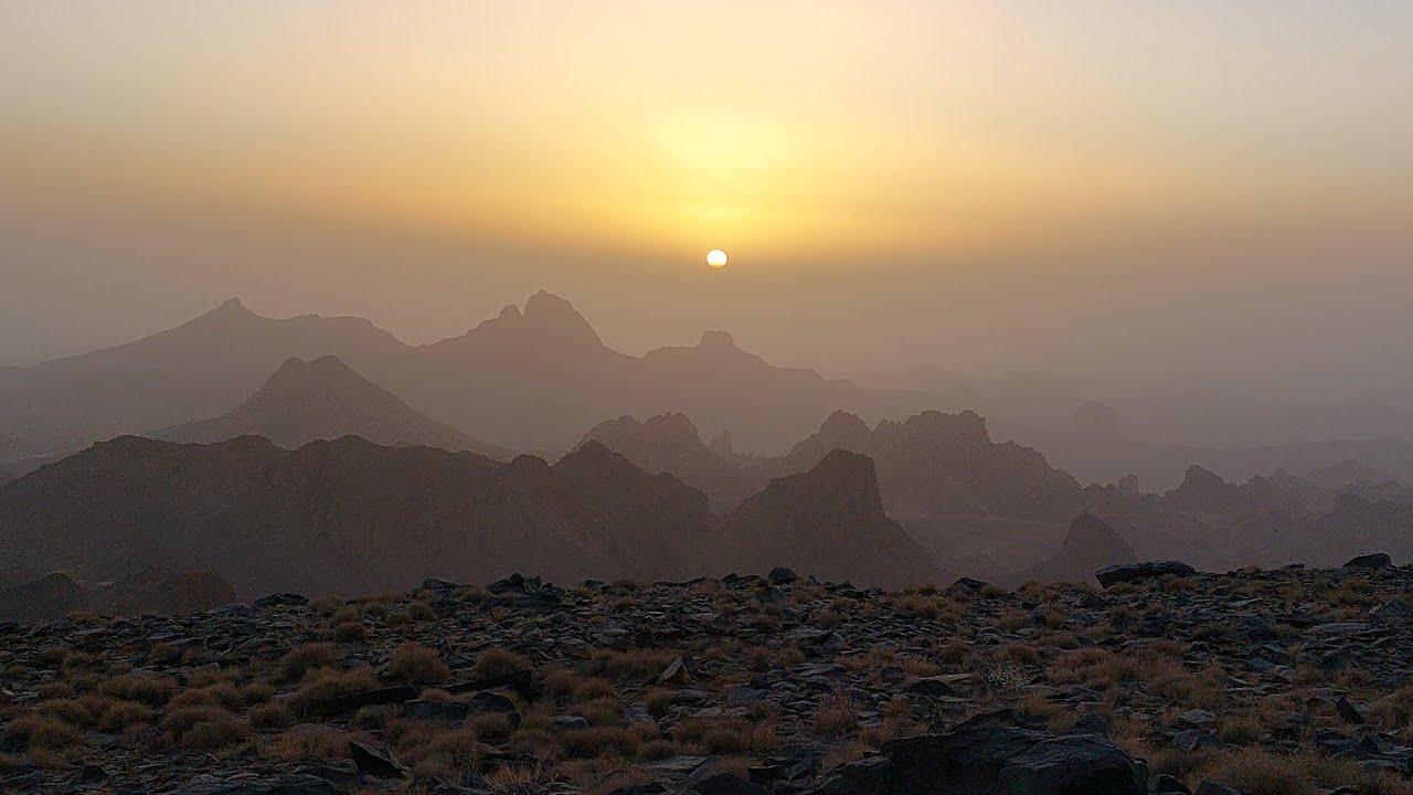 trek de l’ahaggar 4eme étape Askrem/Tahat  9 feverier 2025