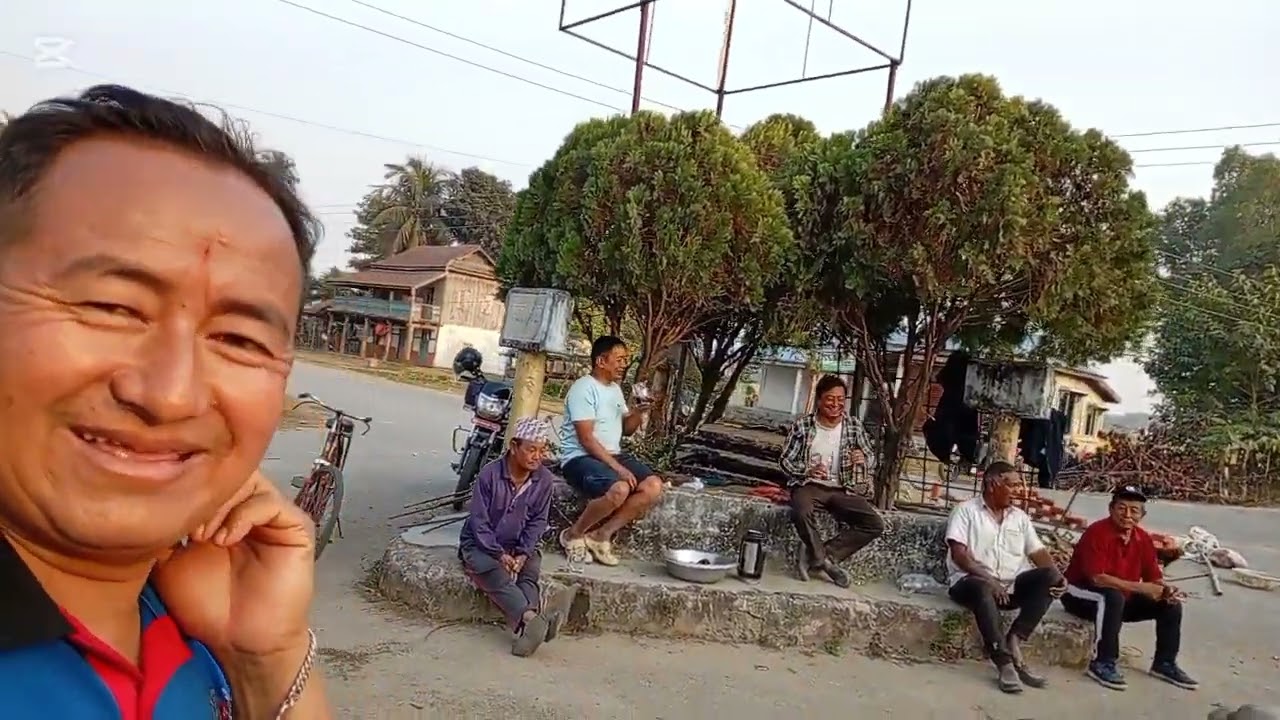 २९ पुस २०८२ को दिन सृजना चौकमा खाल्डो खनेपछि खाजापानी खादै स्पोन्सर प्रमात चाम्लिङ🙏🙏🙏