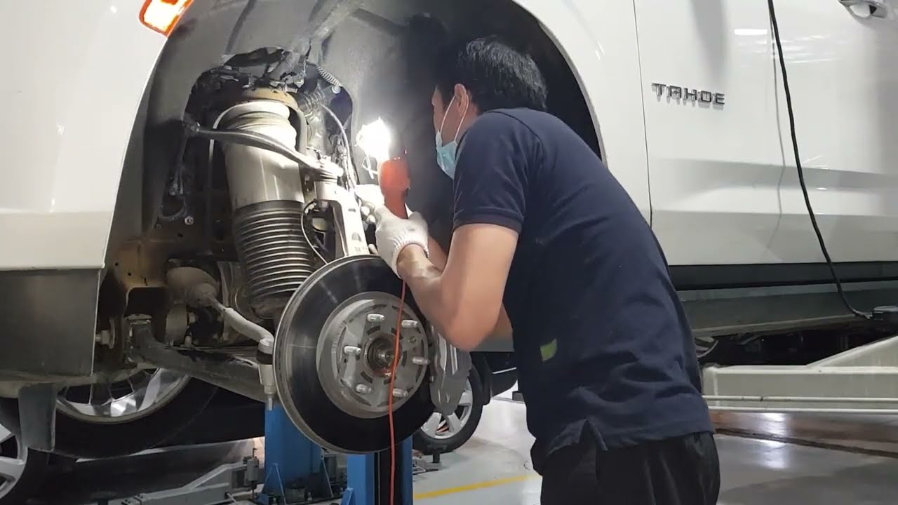 Обслуживание подвески с DTC C102E 14 | Модель Tahoe, Yukon, Denali 2021 года.