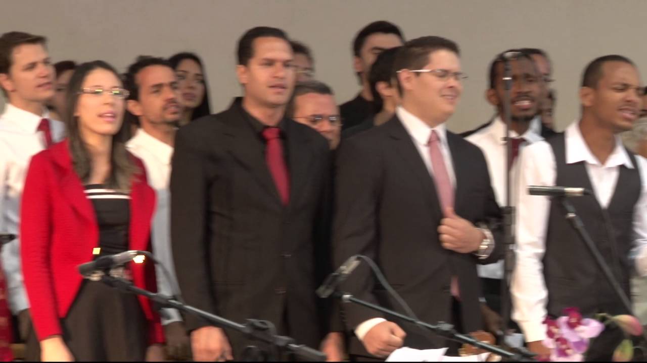 Apresenta&ccedil;&atilde;o do Coral Jovem da Asa Norte - 