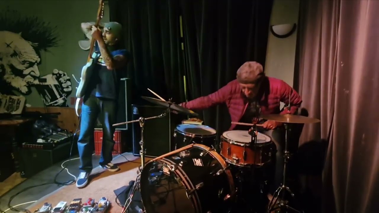 Brutal Riddim lors de leur prestation au bar le saint antoine