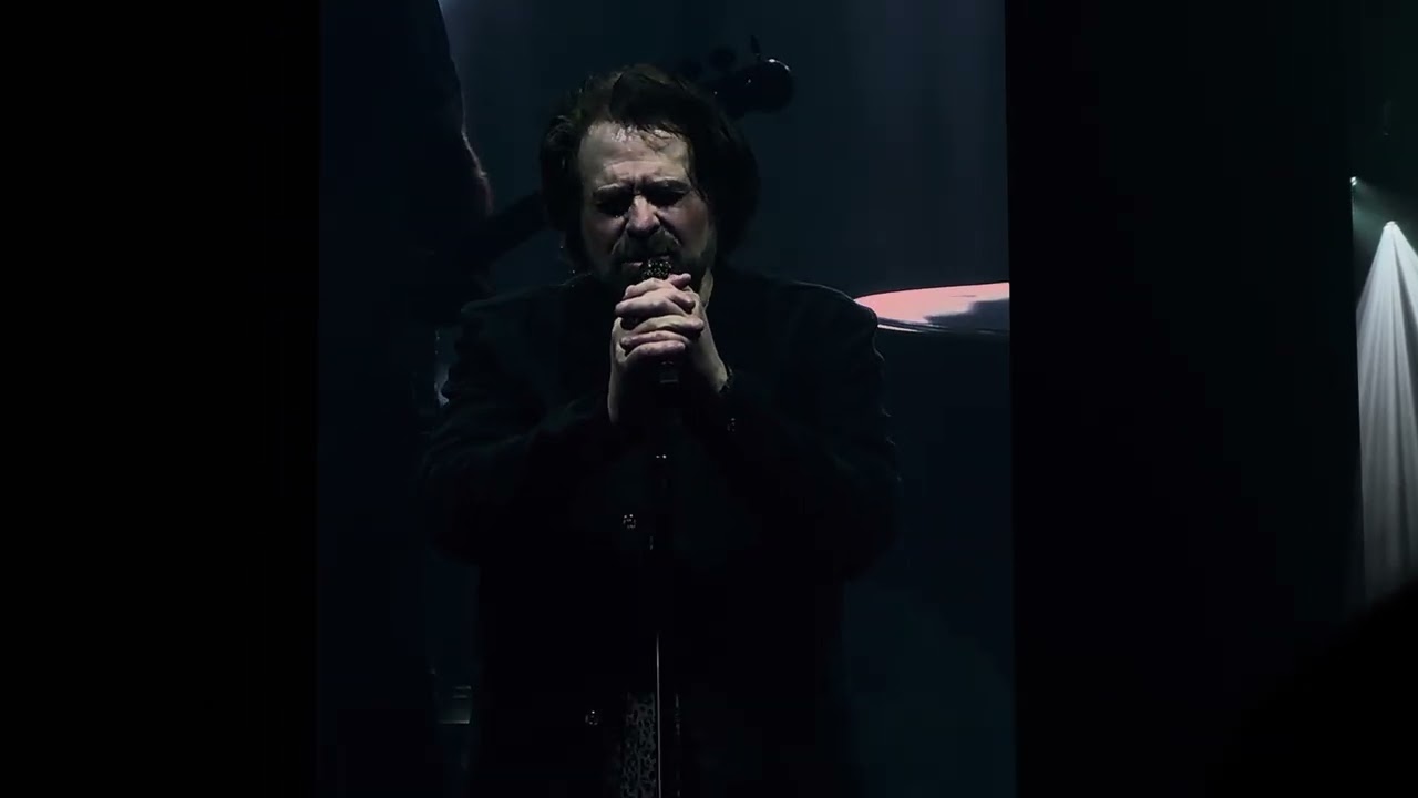 ROUND HERE - Counting Crows