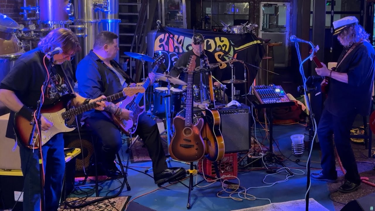 KINGDOM OF JONES RED HOUSE JIMI HENDRIX 10/31/2025 SOLE SYNDICATE BREWING CO LUDLOW MA JEQ1966