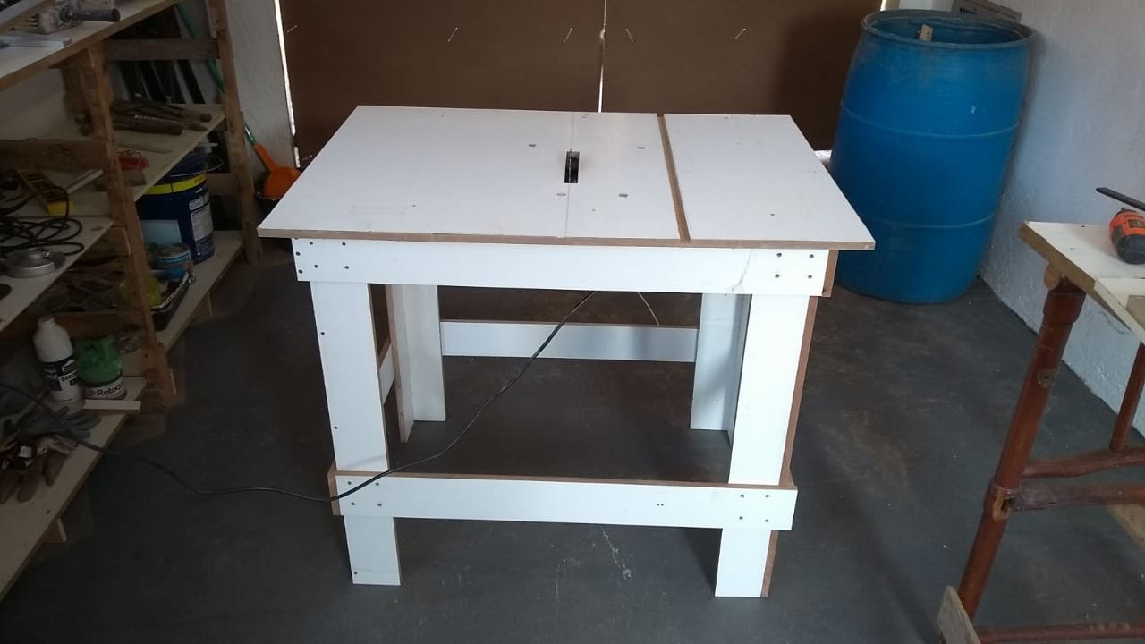 Serra Circular Manual Invertida / Inverted Manual Circular Saw