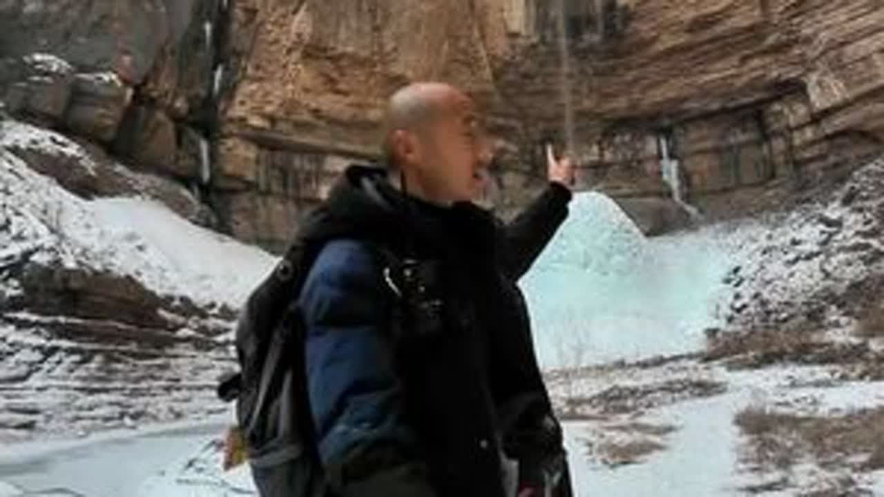 河南林州石板岩镇龙床口瀑布，龙床口冰挂，冰墩墩。视频太长分两段发。
