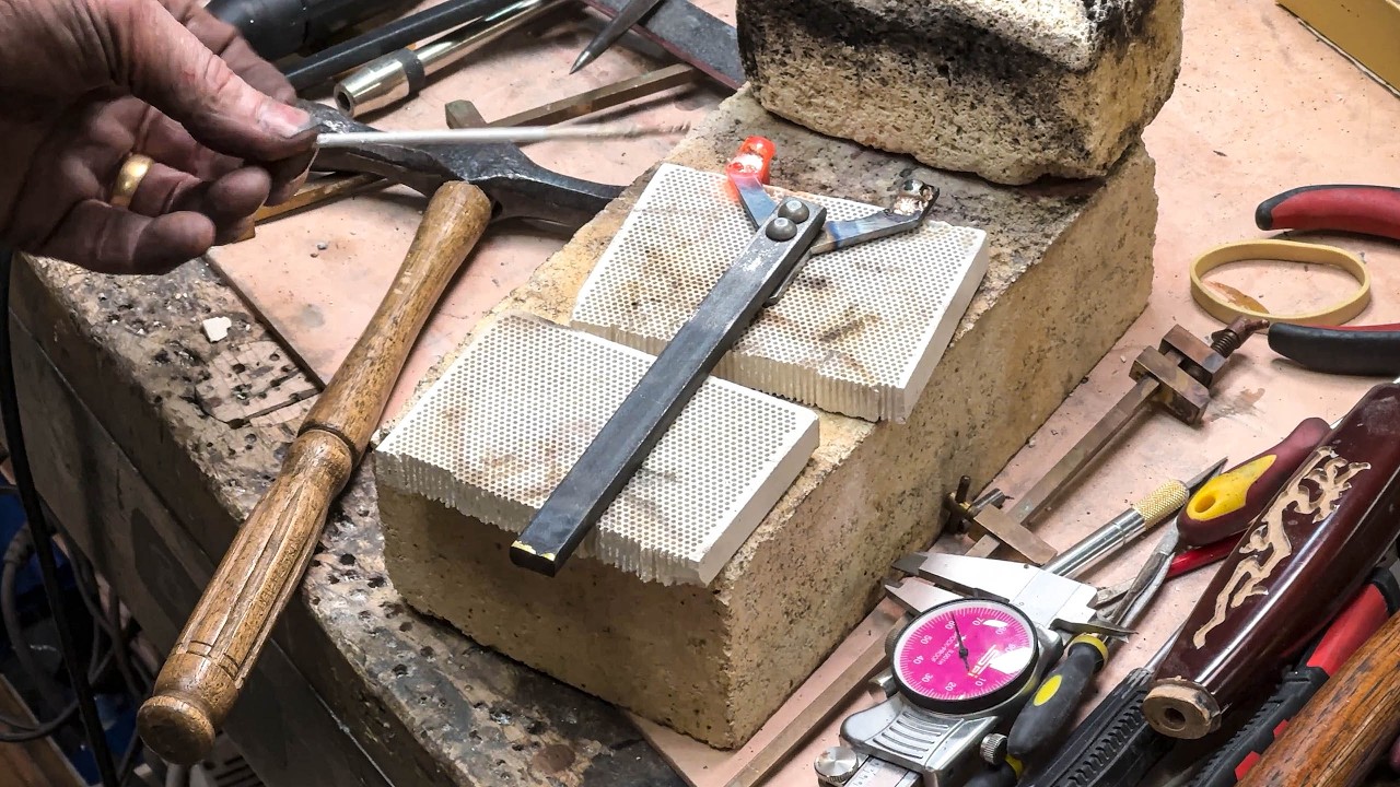 Adam Savage Attempts to Build an Essential Tool for His Pantograph Mill!