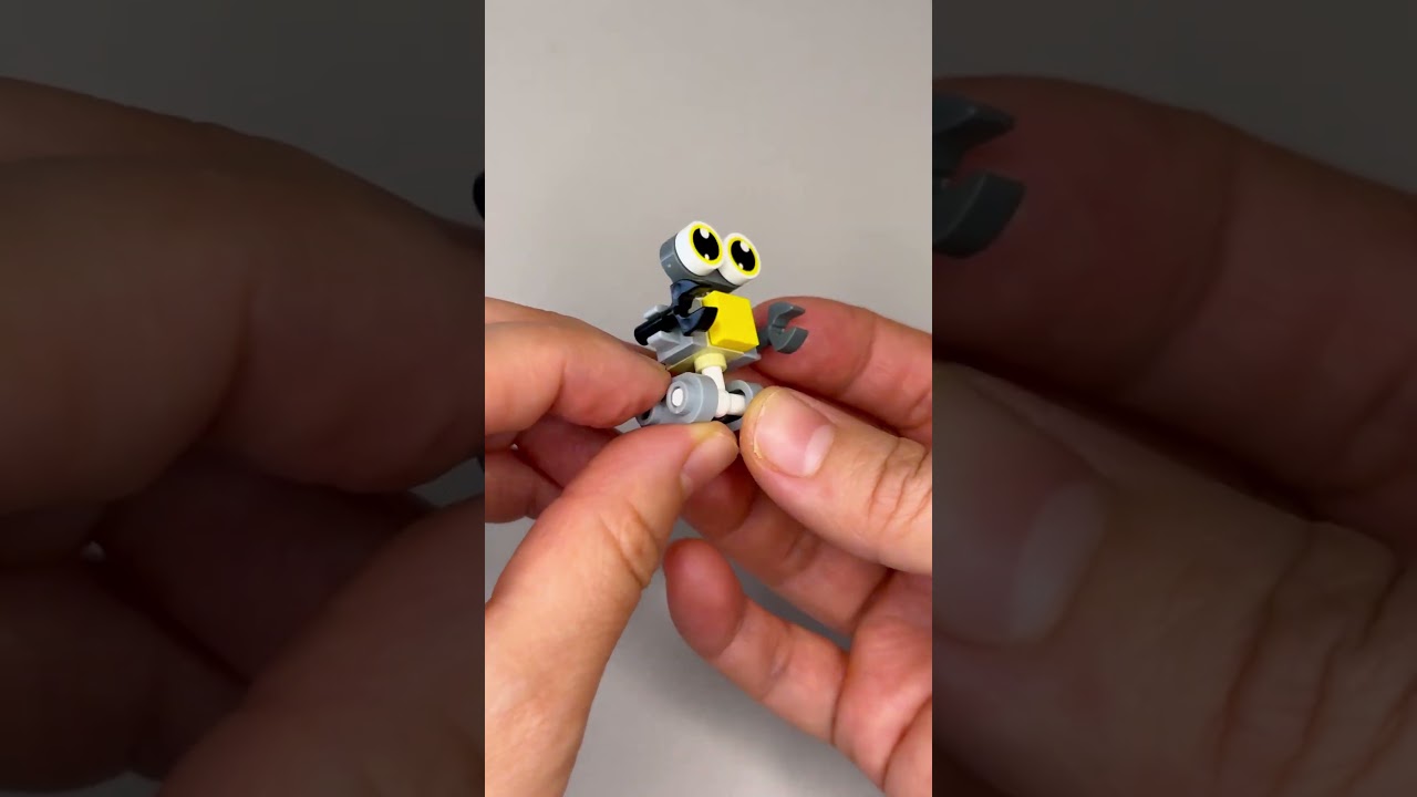 How to Build a Mini Robot with LEGO Bricks | Easy LEGO MOC Tutorial #shorts