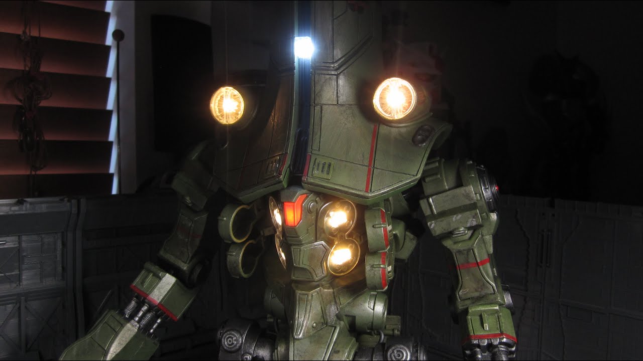 NECA 18 Inch Cherno Alpha