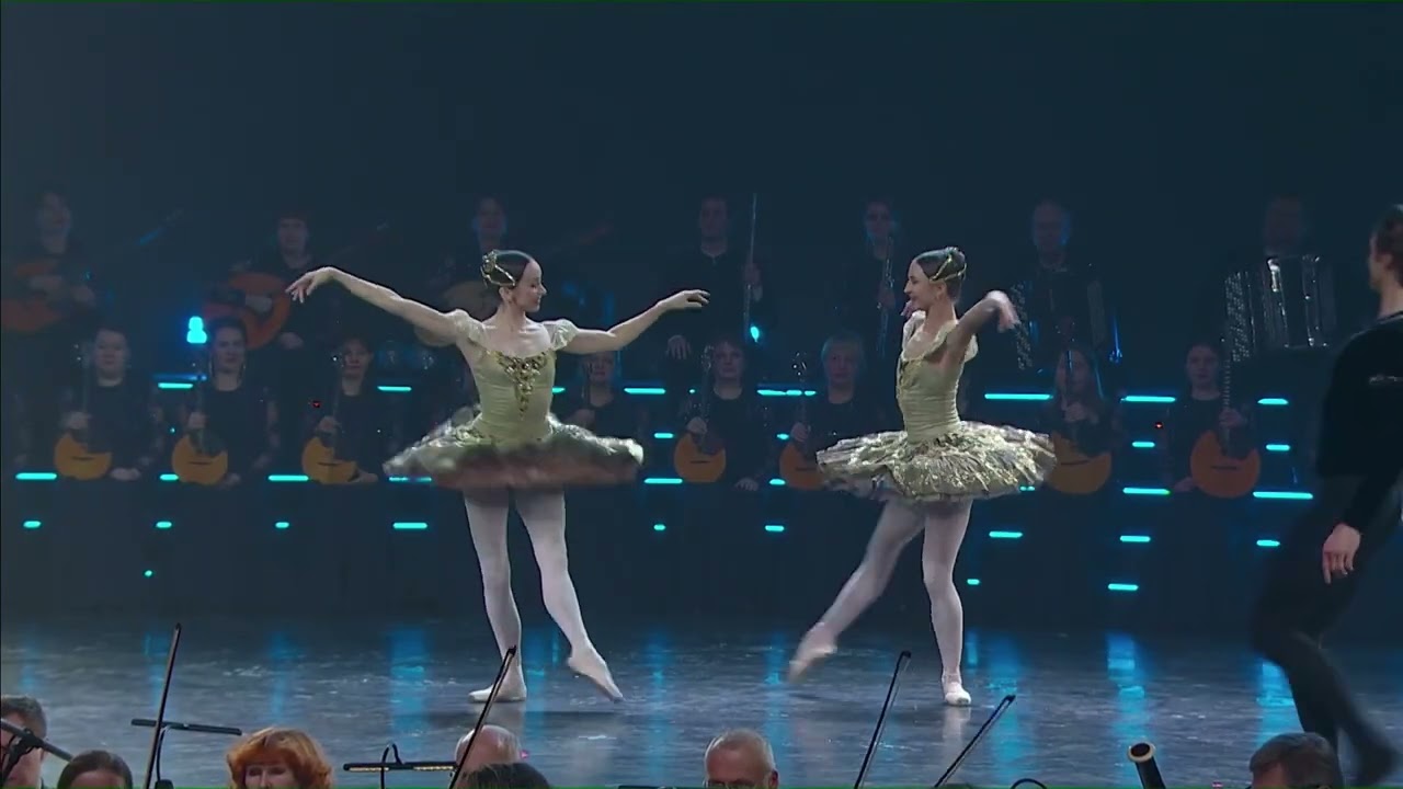 «Праздничная увертюра» Д. Шостаковича (хореограф О. Алдонина),