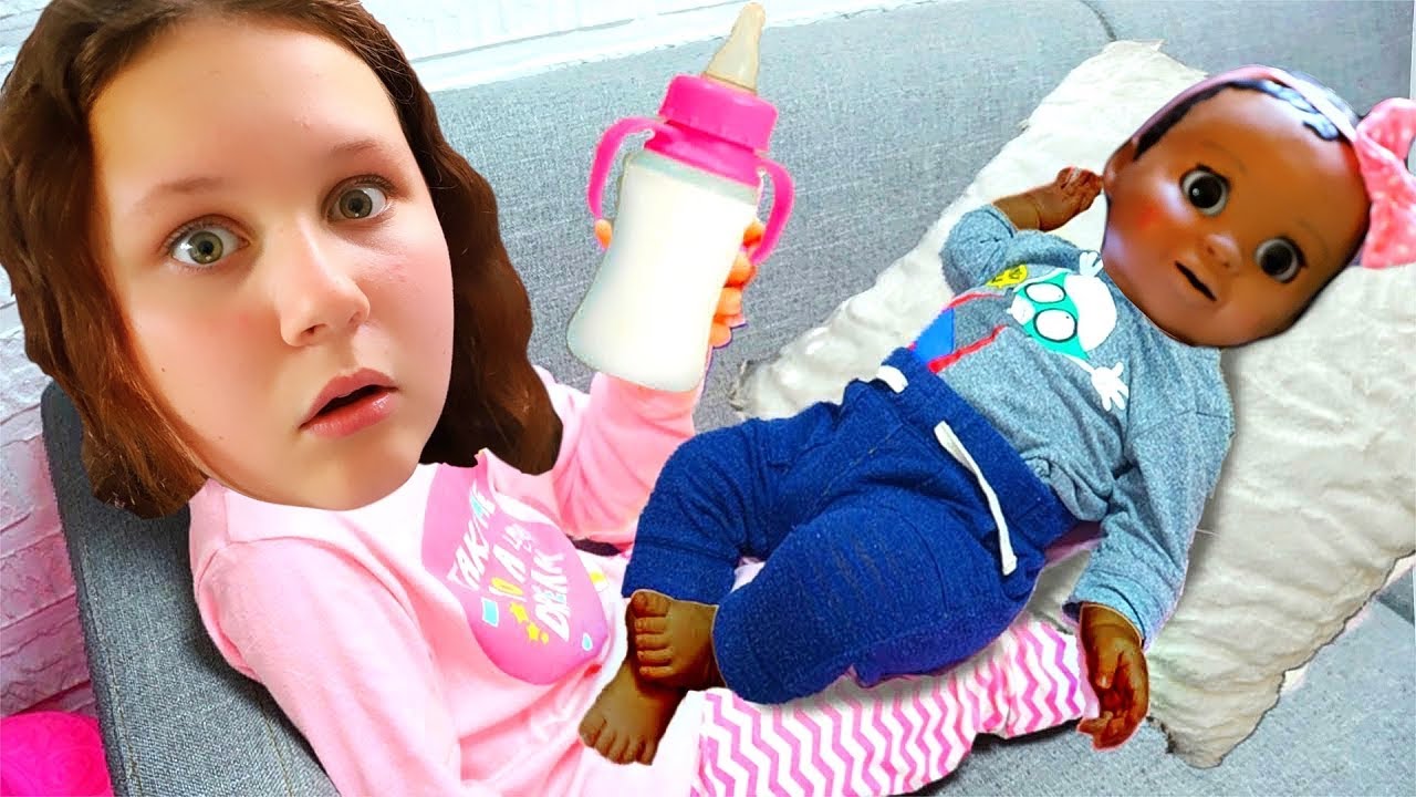 Ruby & Bonnie Play to Take Care of Baby