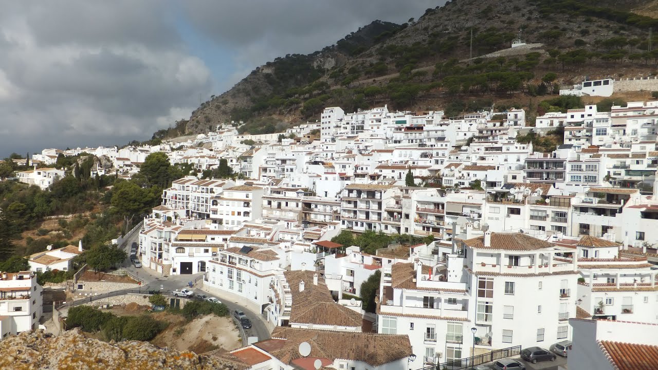 MIJAS, un blanco balcón al mar desde la montaña