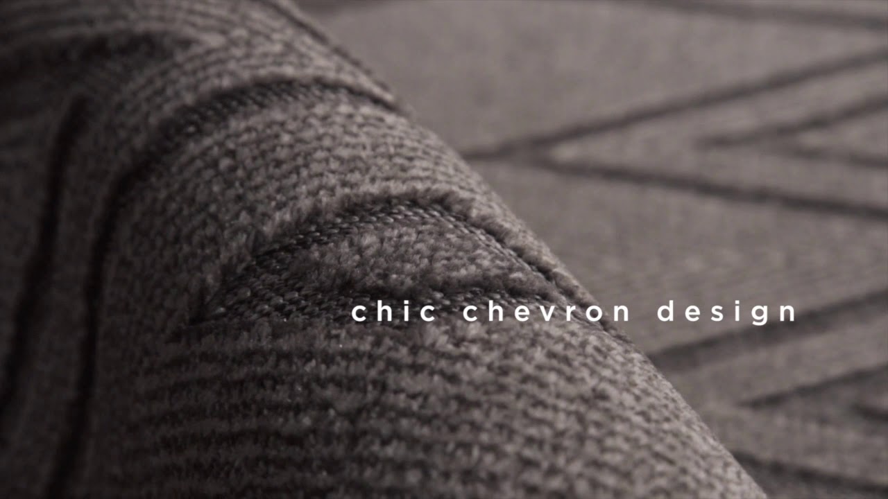 Luz Indoor/ Outdoor Chevron Gray Rug design by Jaipur