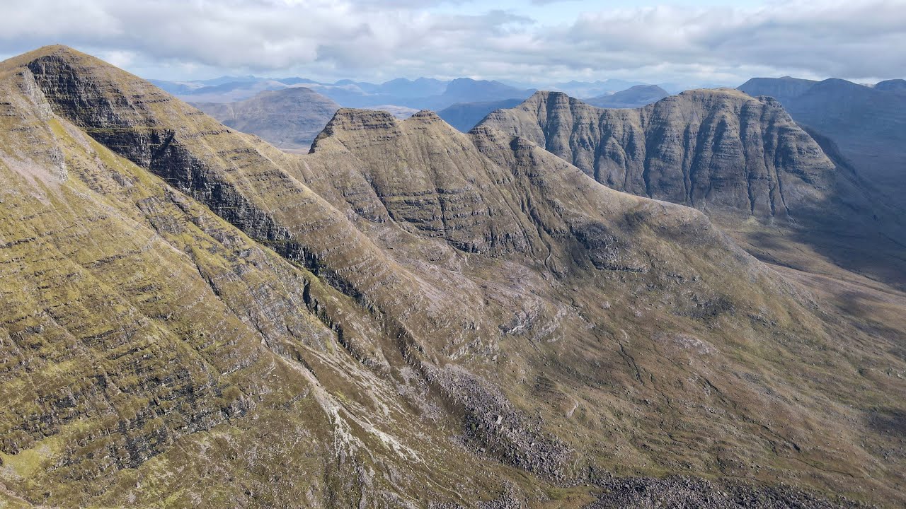 Beinn Alligin, Torridon.  (Sgùrr Mòr & Tom na Gruagaich)