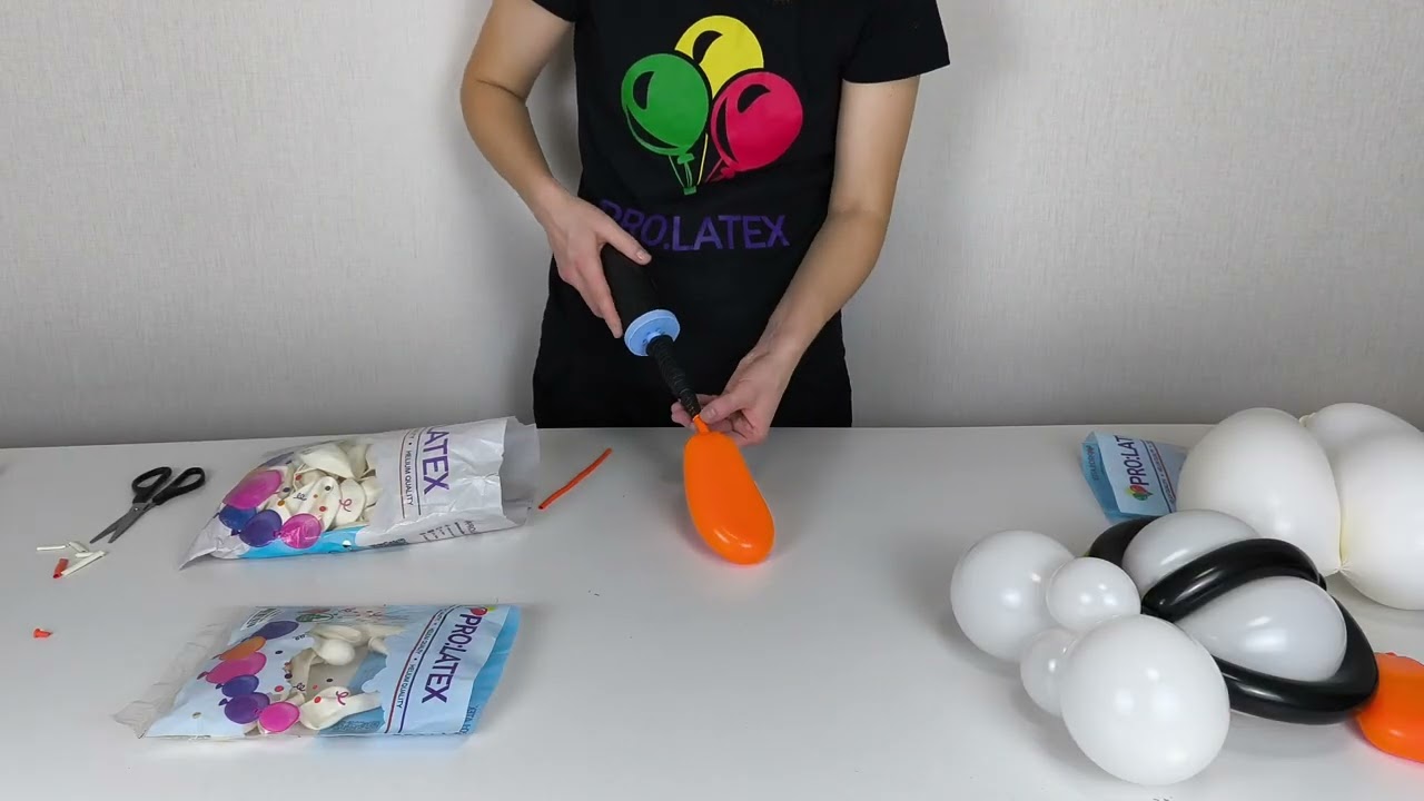 How to make Balloon Penguin 🐧 | Balloon Twisting Tutorial