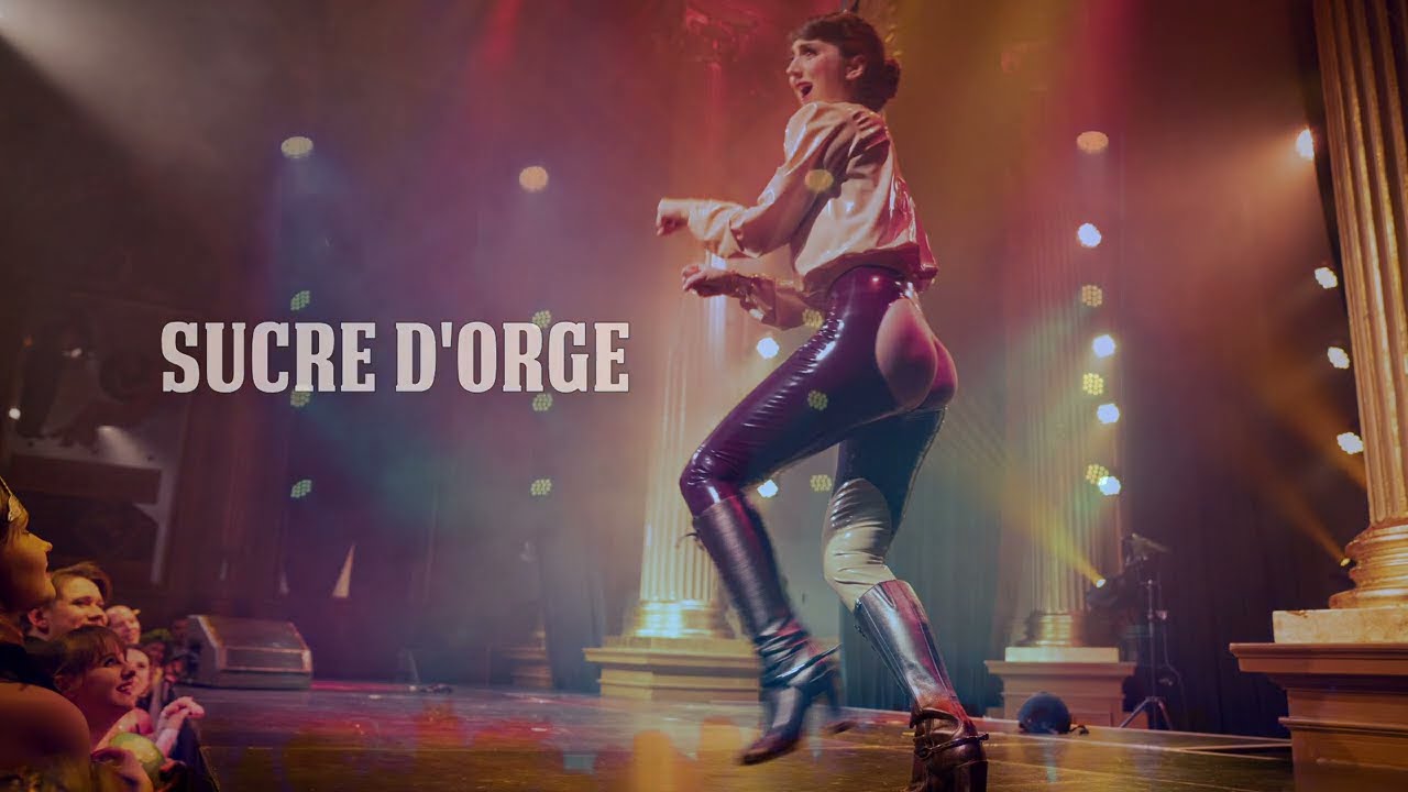 Bête de jour - Sucre d'Orge equestrian burlesque act