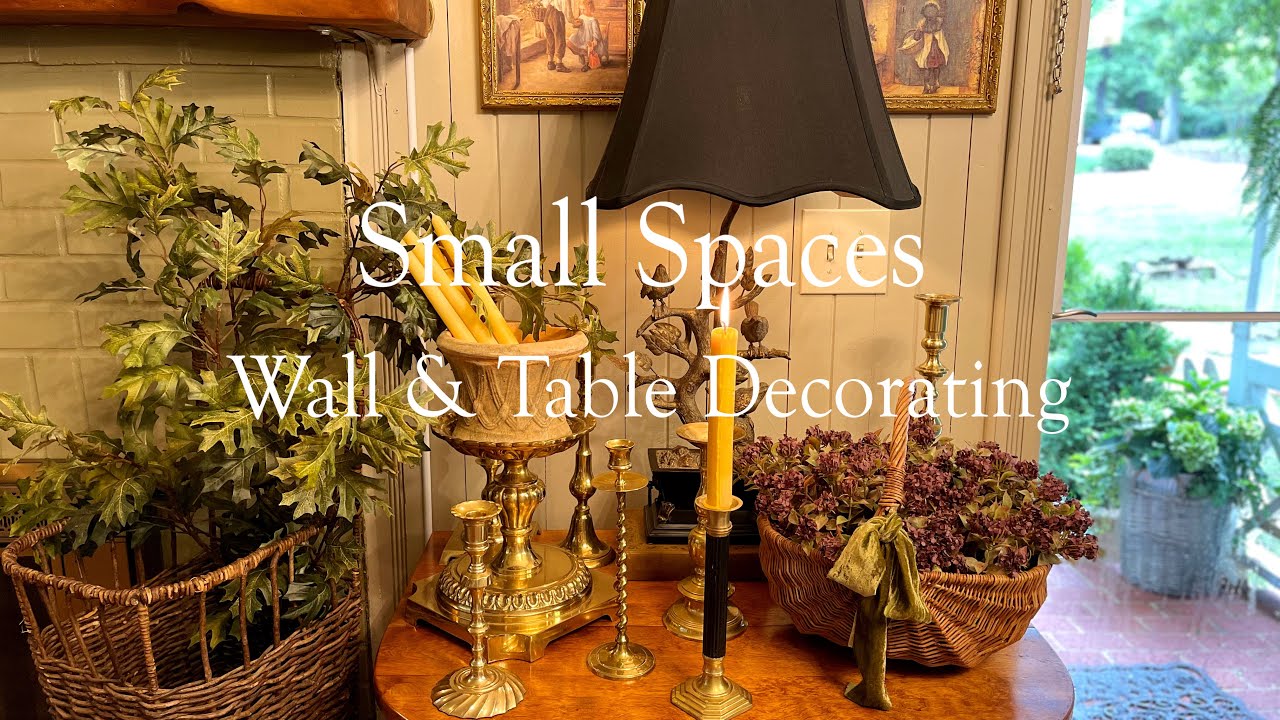 DECORATING SMALL SPACES ~ GROUPING COLLECTIONS ~ SHOPPING DECOR CLEARANCE