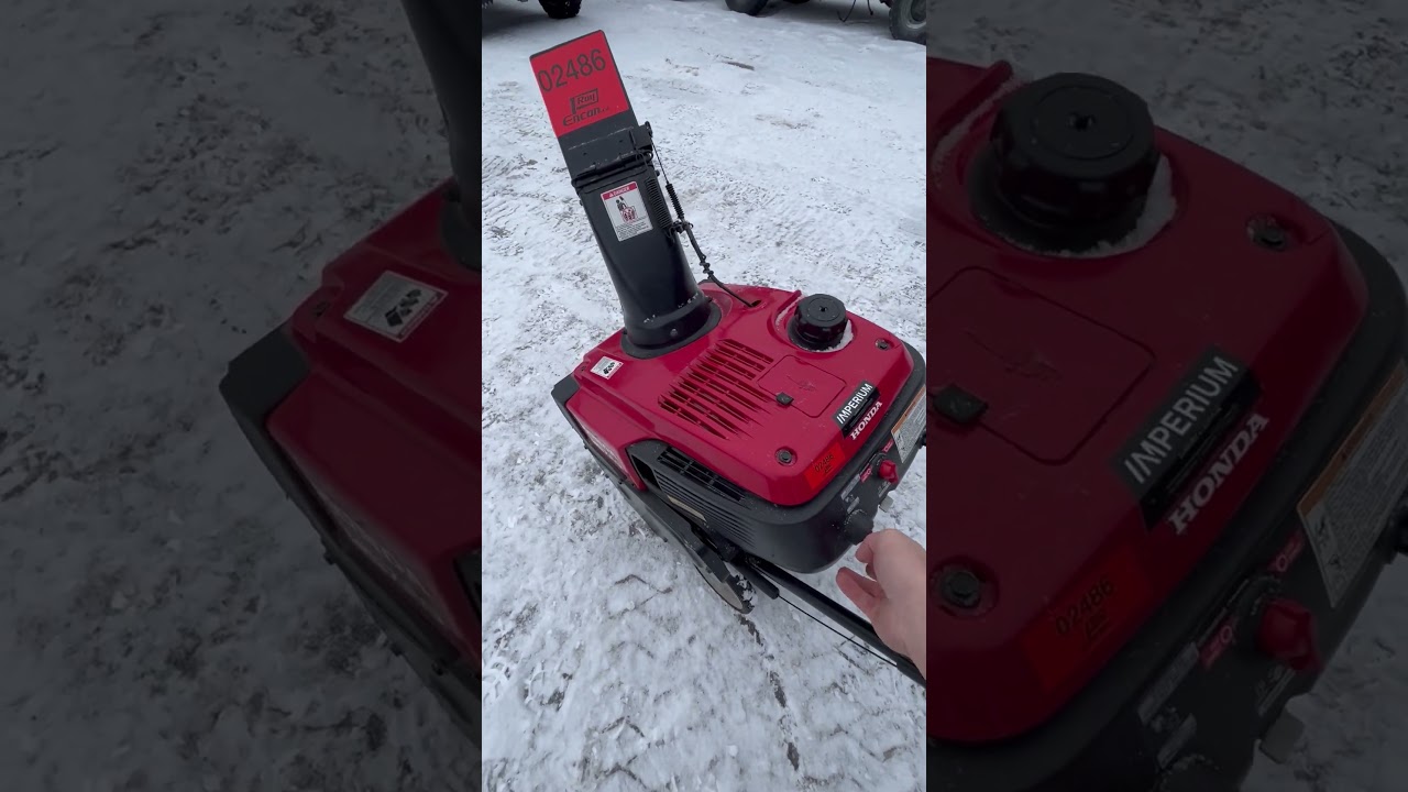 Lot 2486 Souffleuse a neige Honda HS720