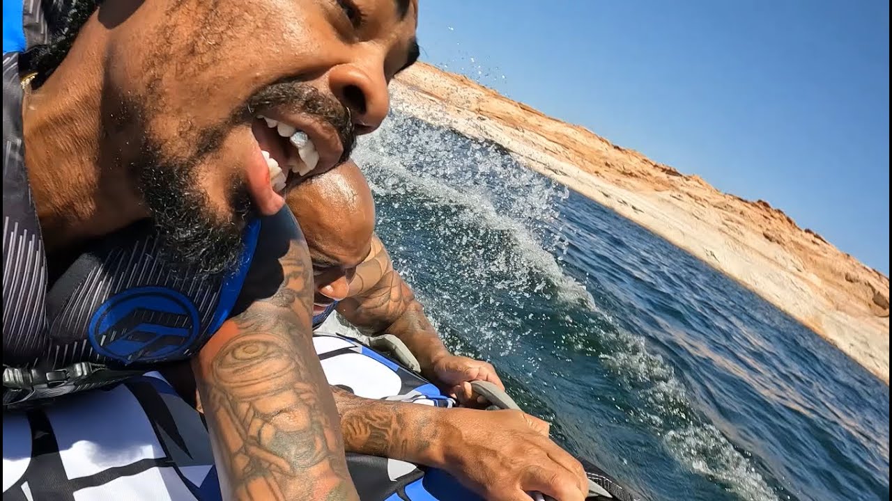 He couldn&rsquo;t hang on!! Insane Tubing experience at Lake Powell #boatvlog