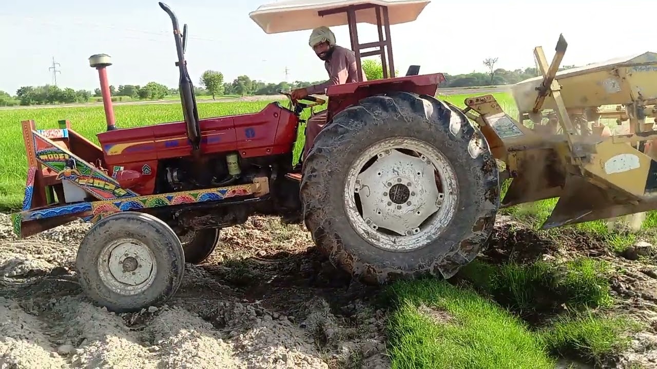 New Holland #fiat 640  stunt with planter