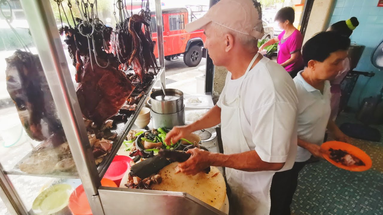 Street Food Famous Wai Kee Charsiu Roasted Pork Malaysia Penang 青天旅社 槐记蜜味烧腊 好吃松脆叉烧 脆皮烧肉