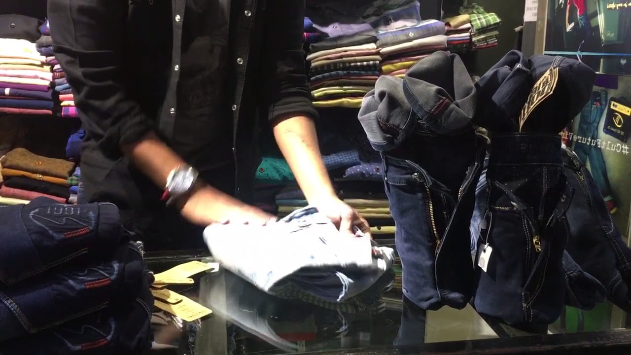 How to fold denim jeans at showroom