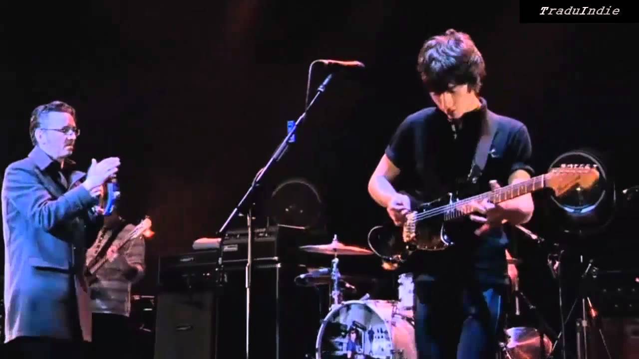 Arctic Monkeys- Bad Woman (Inglés y Español)