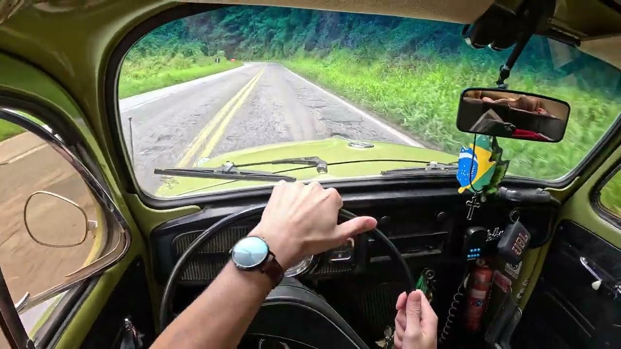 VIAJANDO DE FUSCA E SUBINDO SERRA