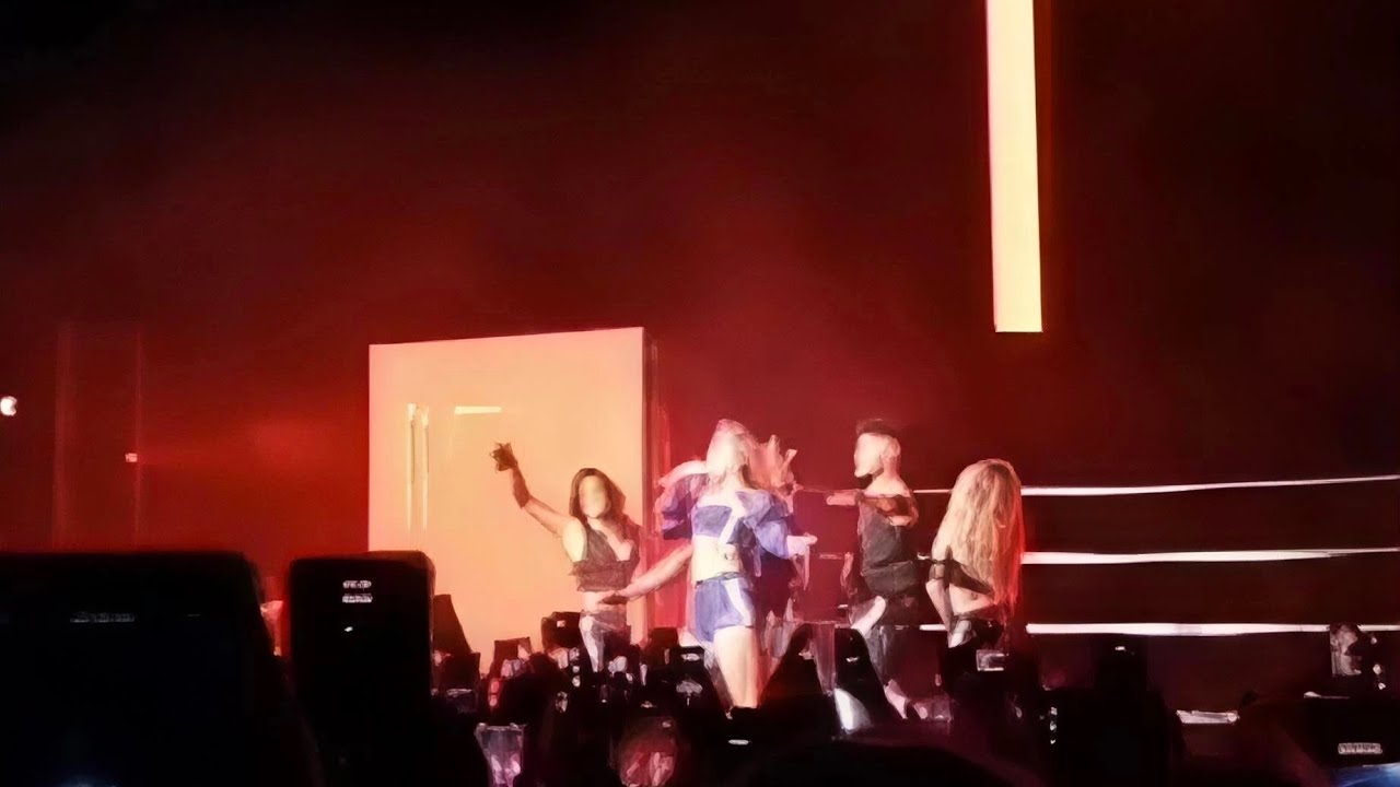 Tate McRae, April 2024