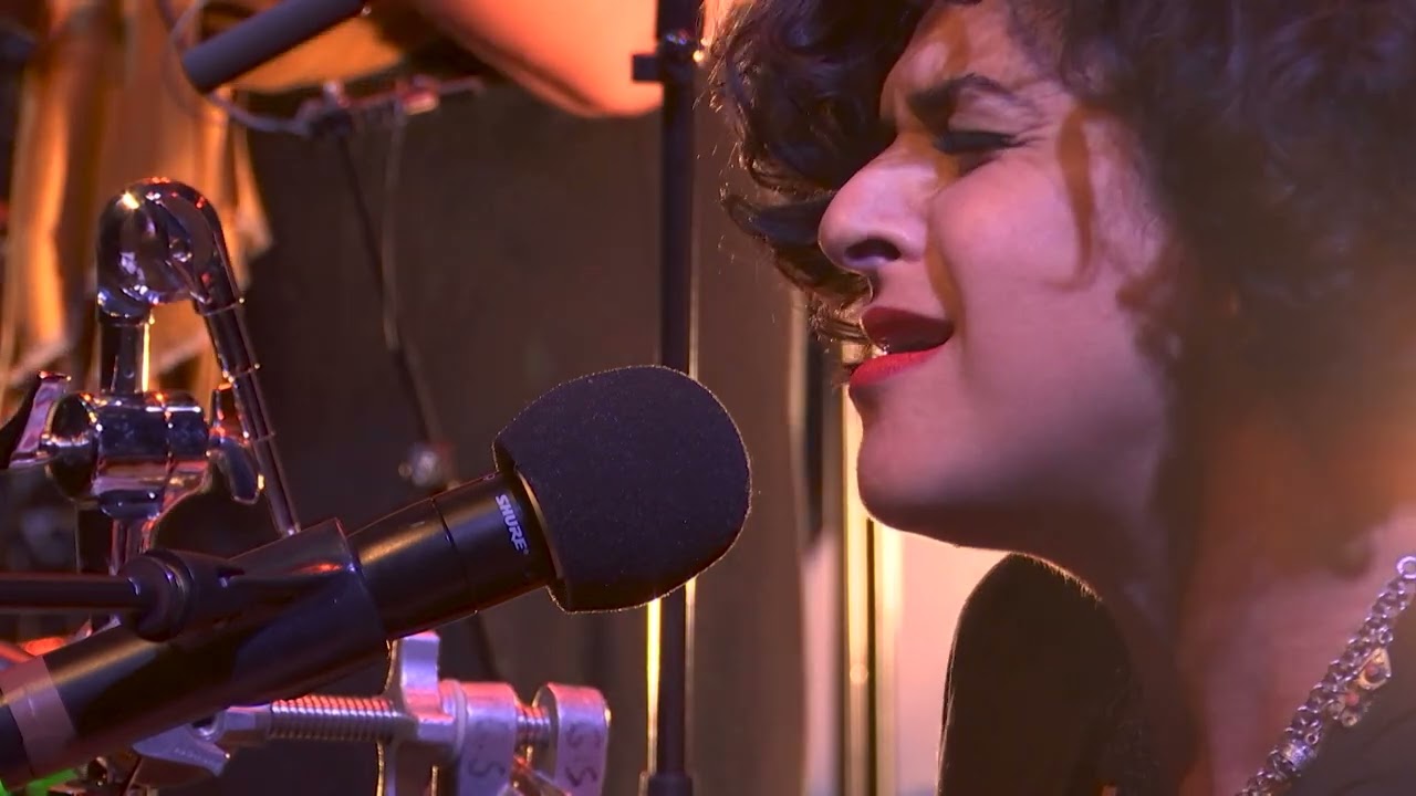 Louise Labbé / Gil Aniorte : Je vis, Je meurs