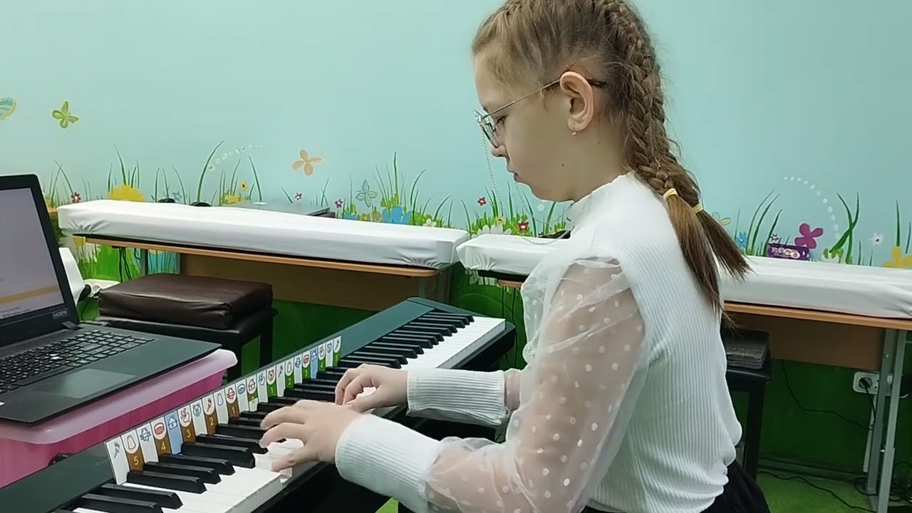 Soft Mozart Winter Recital 2026: Anastasia (9) plays Study by Gedike