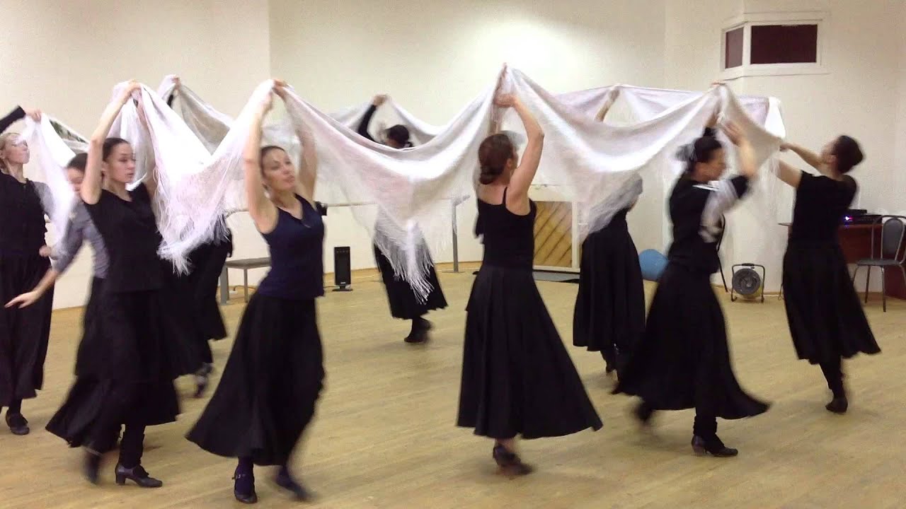 Татарский танец с платками